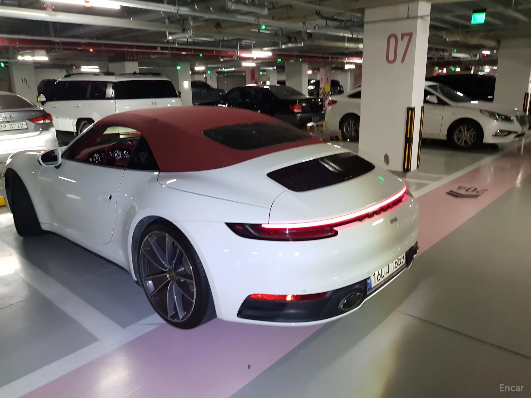 Porsche 911 (992) превью 3
