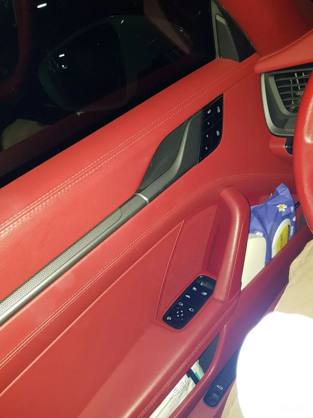 Porsche 911 (992) превью 4