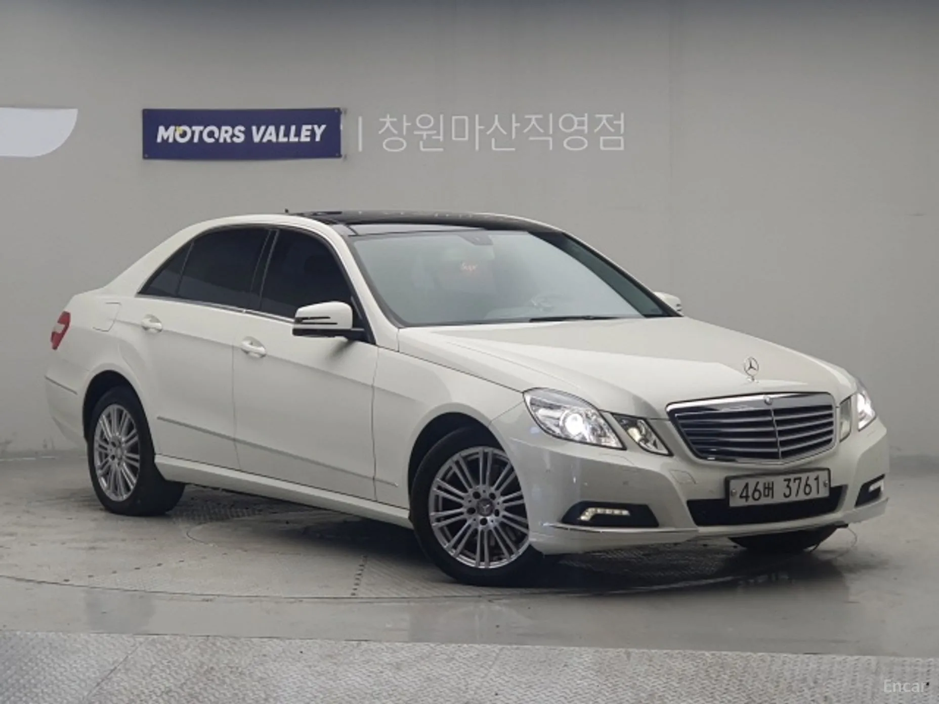 Mercedes Benz E-Class W212 превью 4