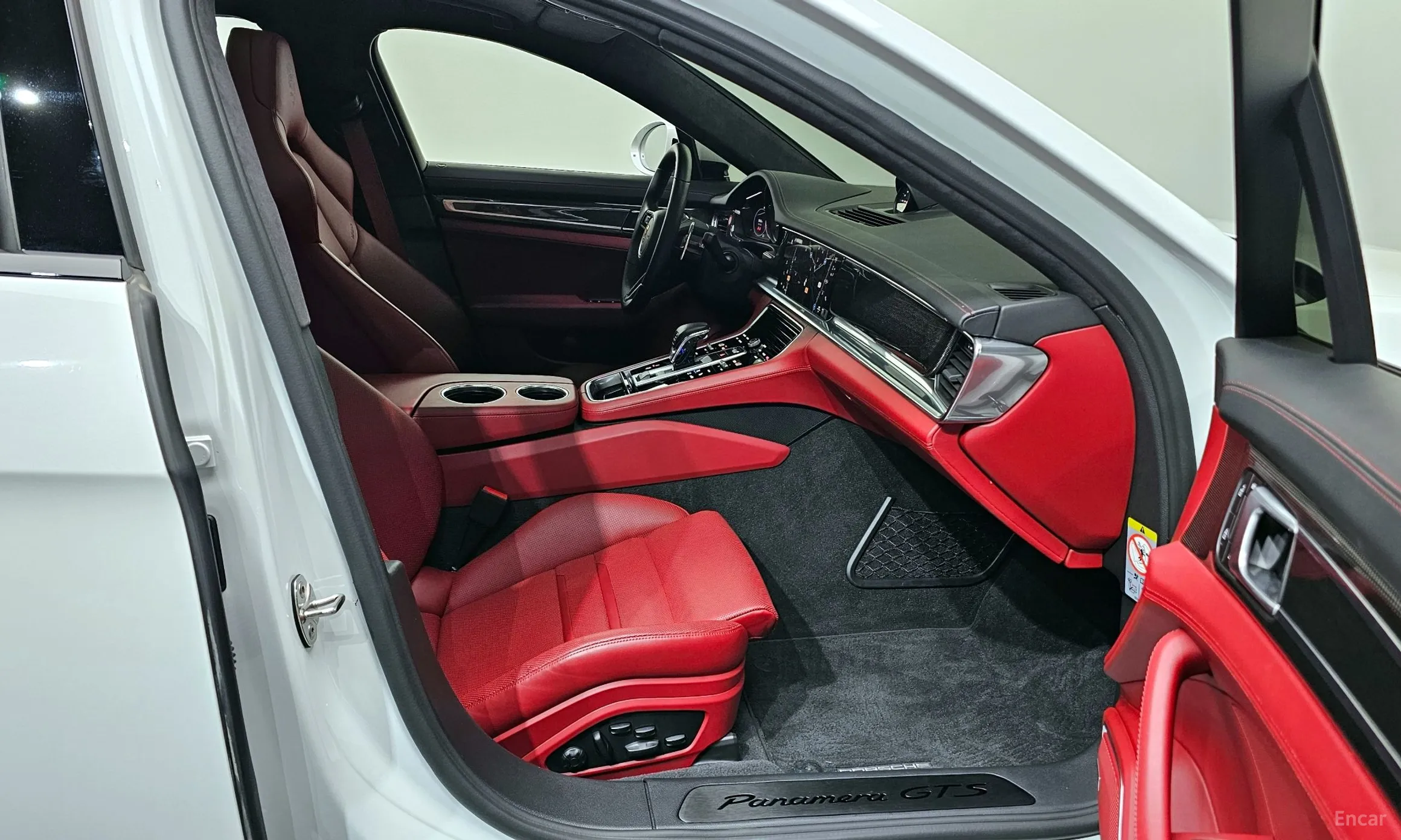Porsche Panamera (971) превью 11