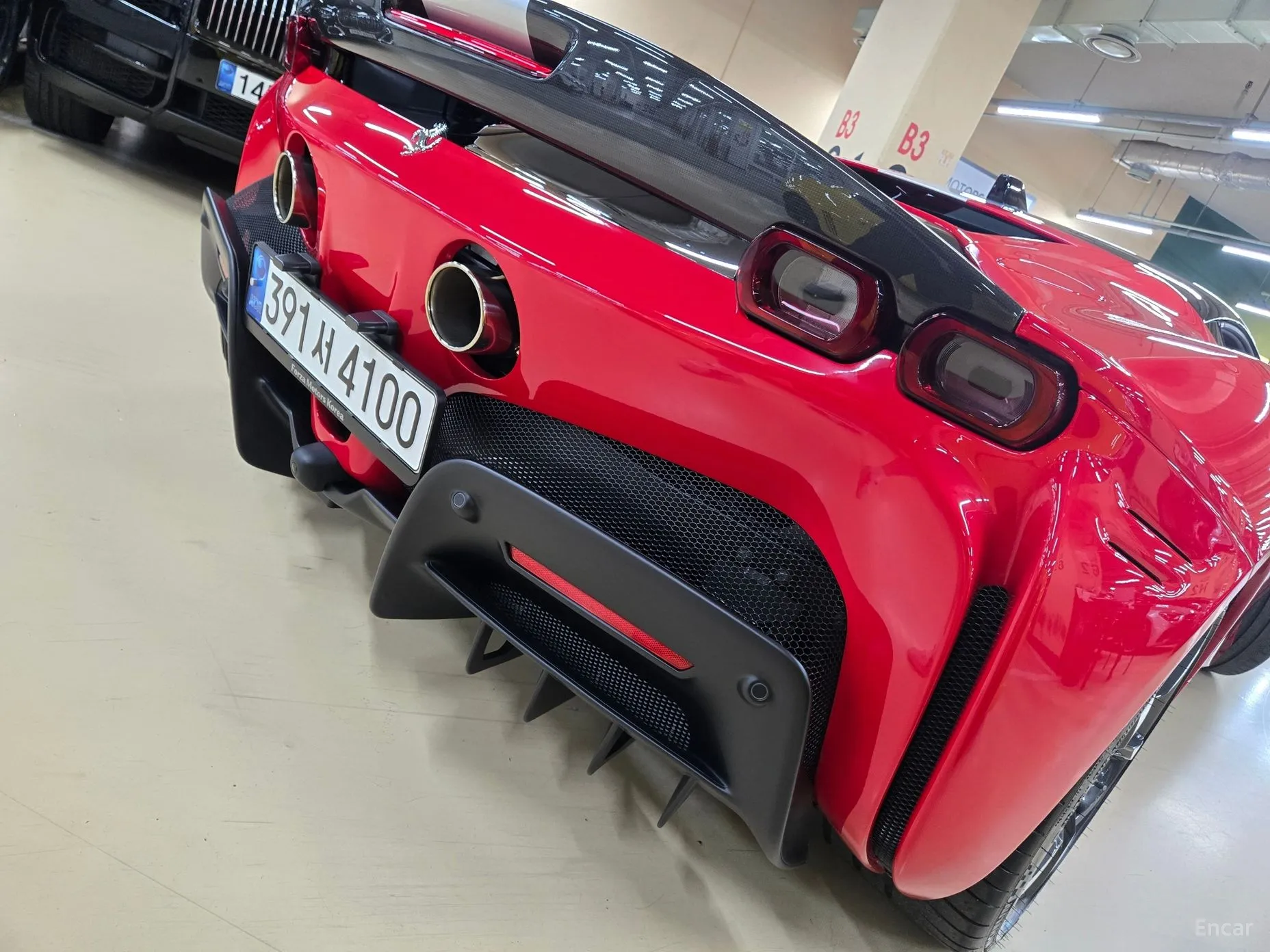 Ferrari SF90 Stradale превью 17