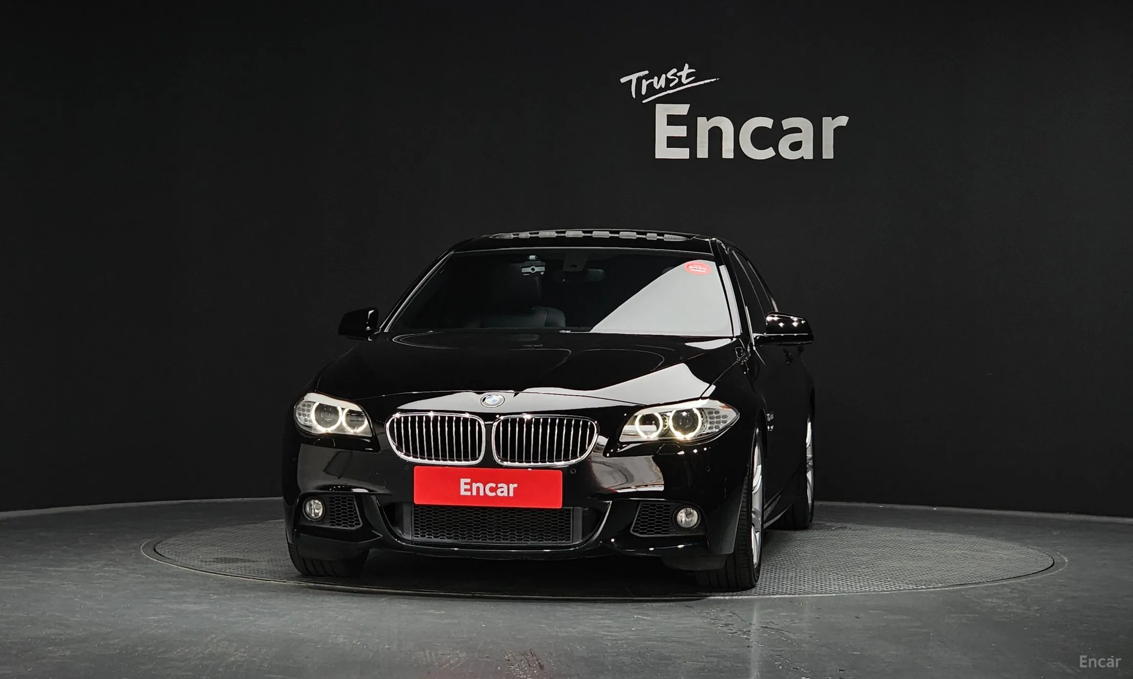 BMW 5 Series (F10) превью 3