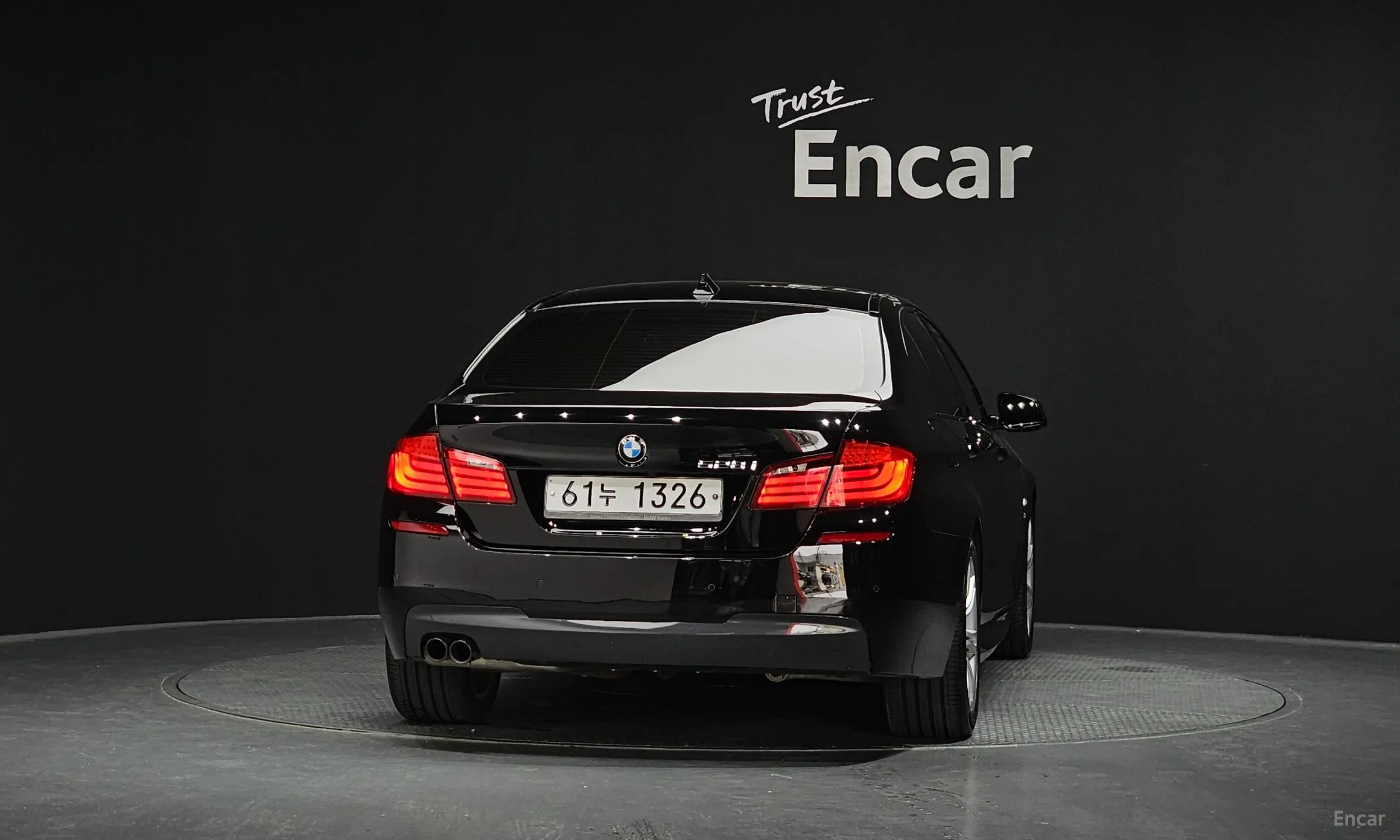 BMW 5 Series (F10) превью 4
