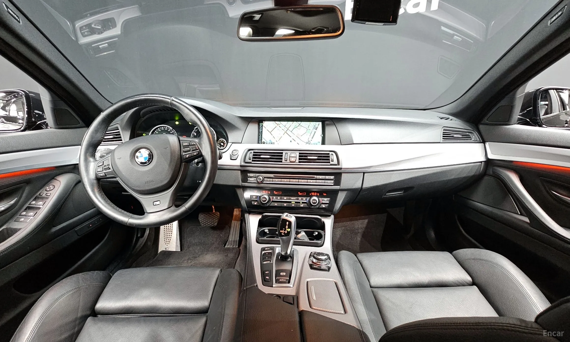 BMW 5 Series (F10) превью 7
