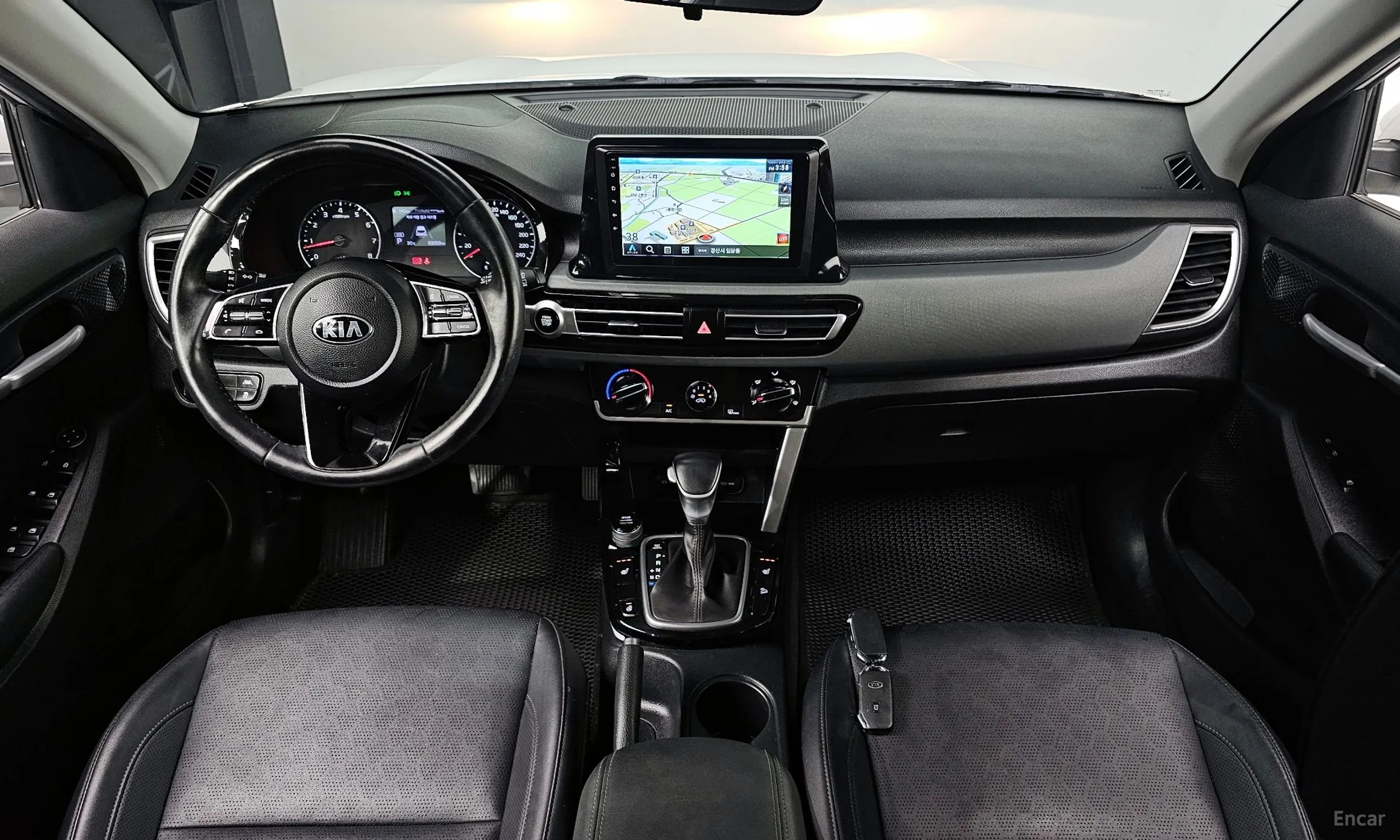 Kia Seltos превью 4