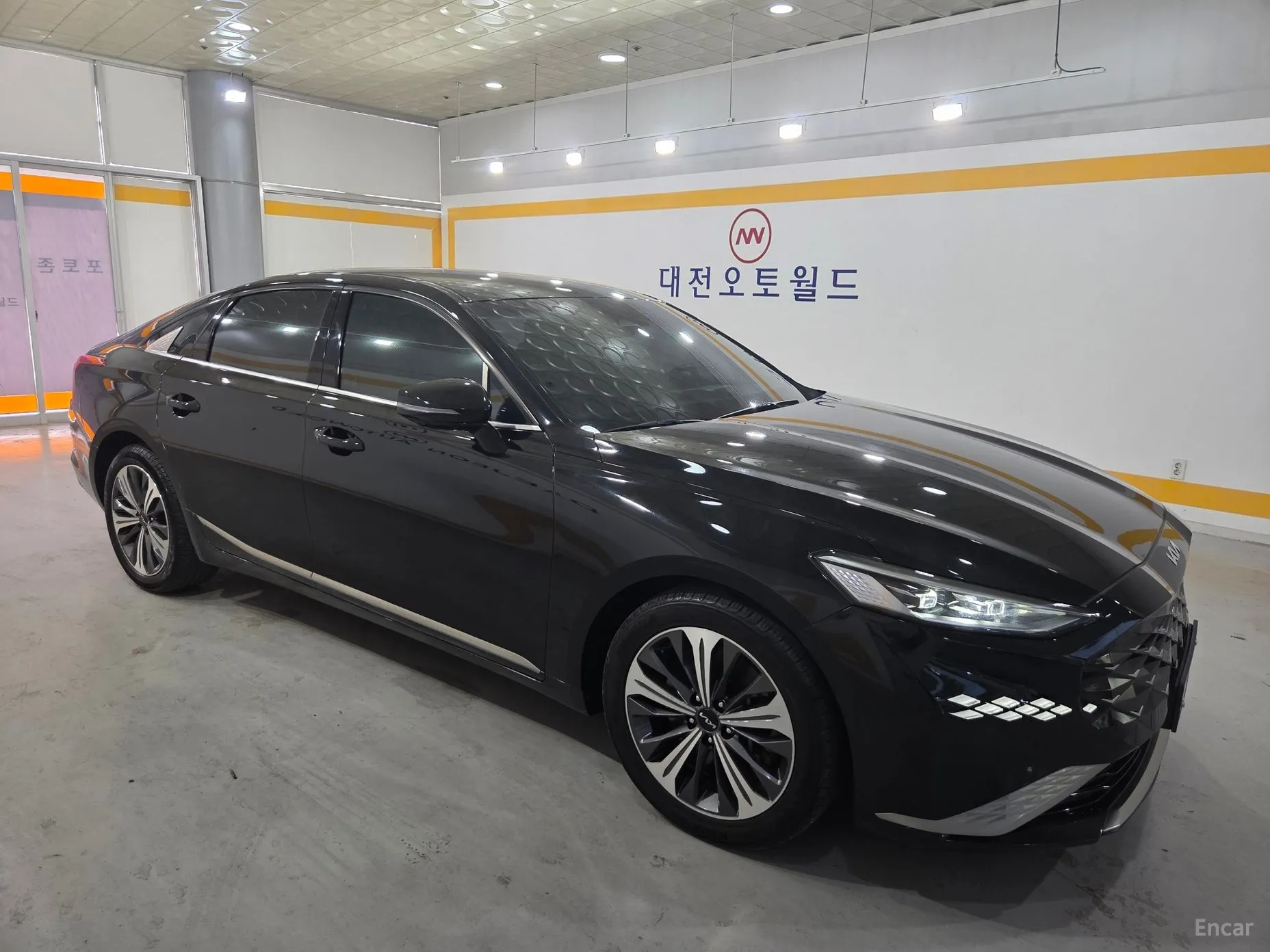 Kia K8 превью 3
