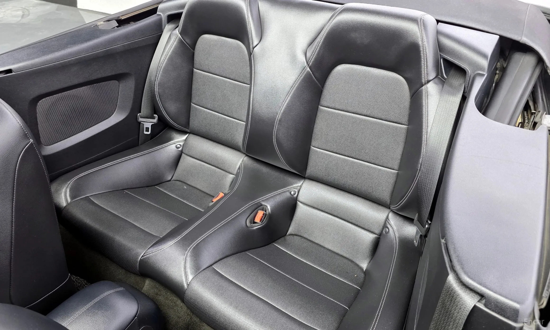 Ford Mustang превью 12