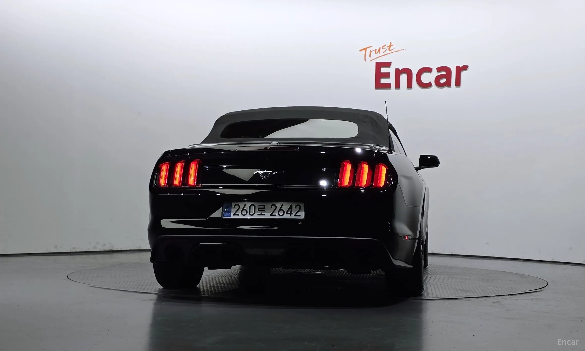 Ford Mustang превью 4