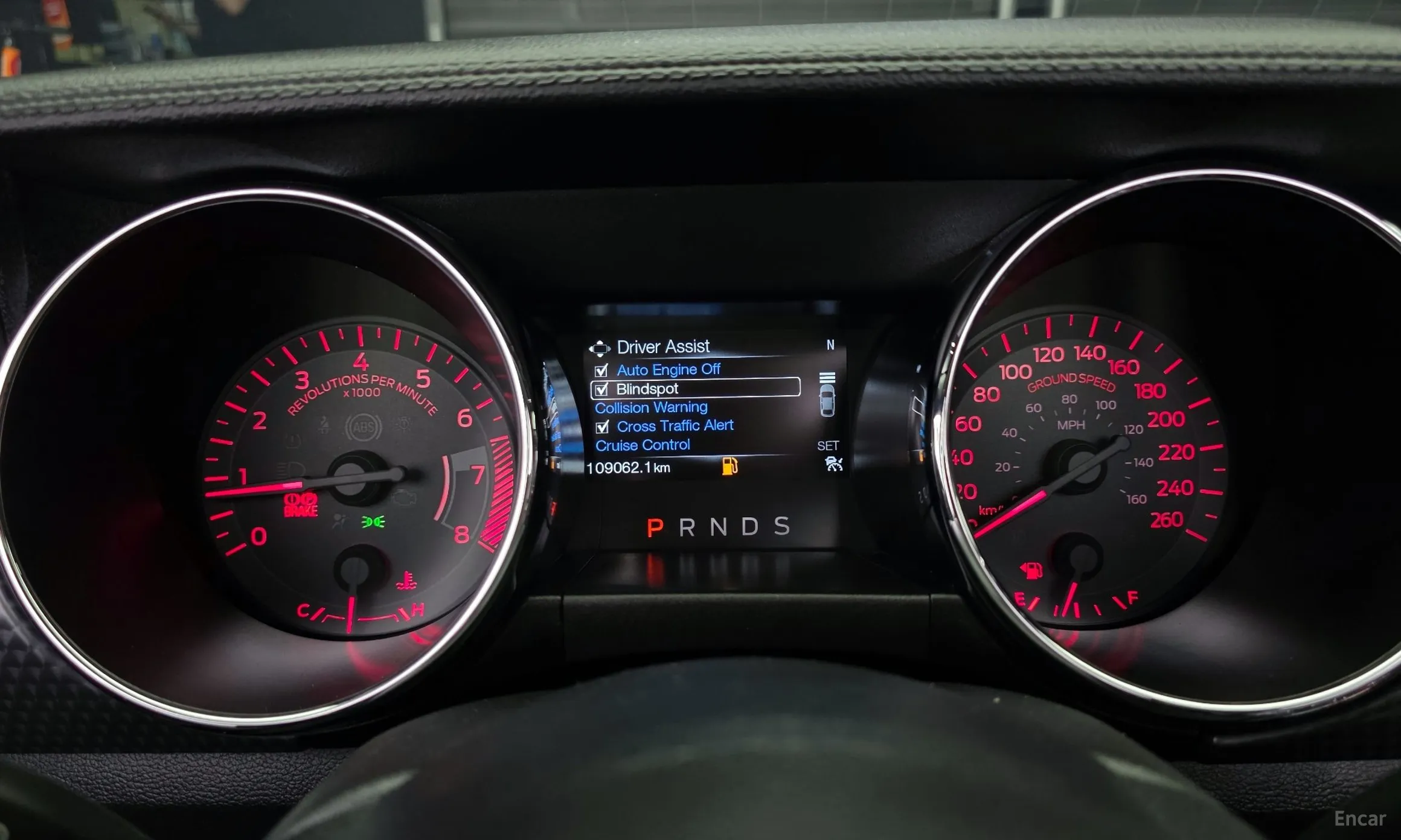 Ford Mustang превью 8