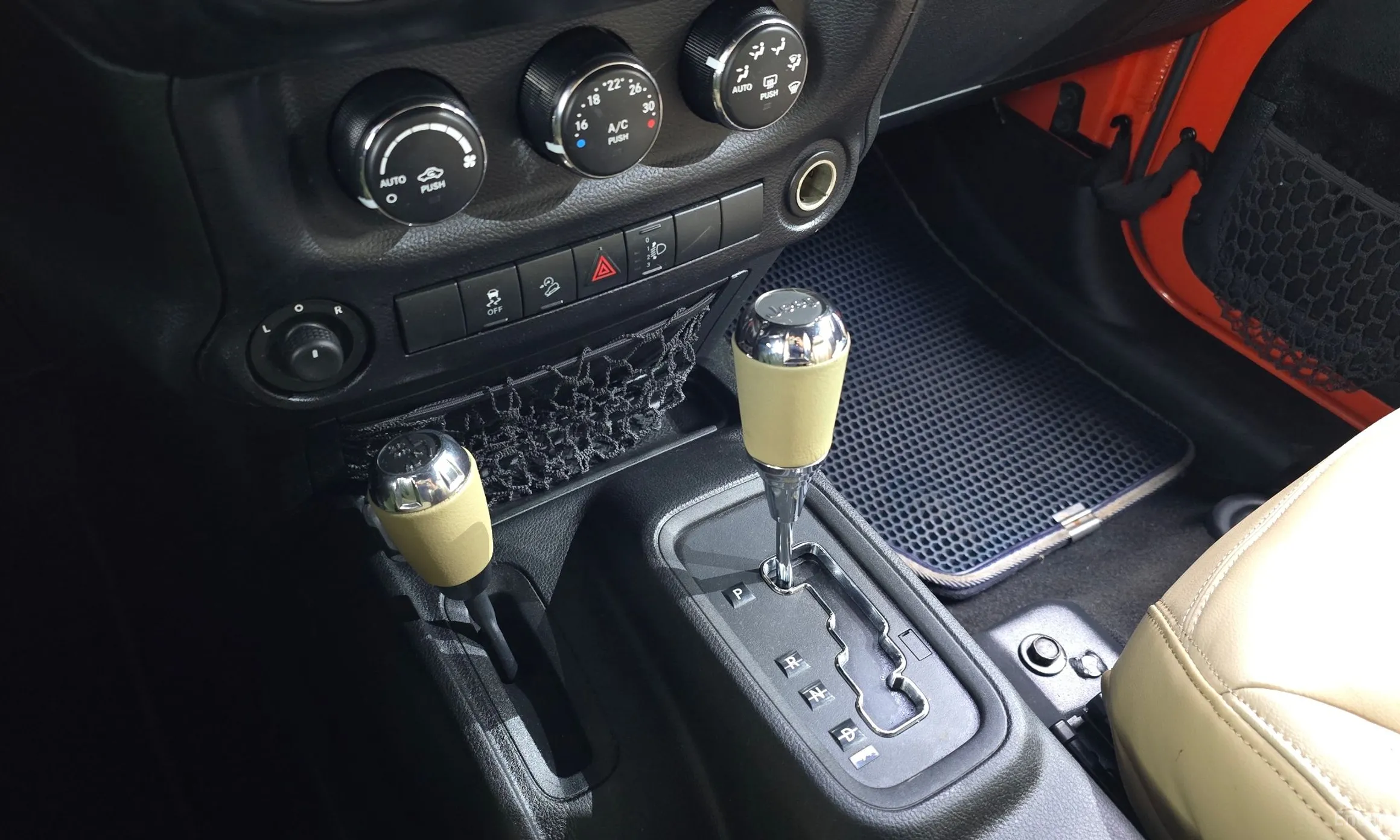 Jeep Wrangler (JK) превью 9