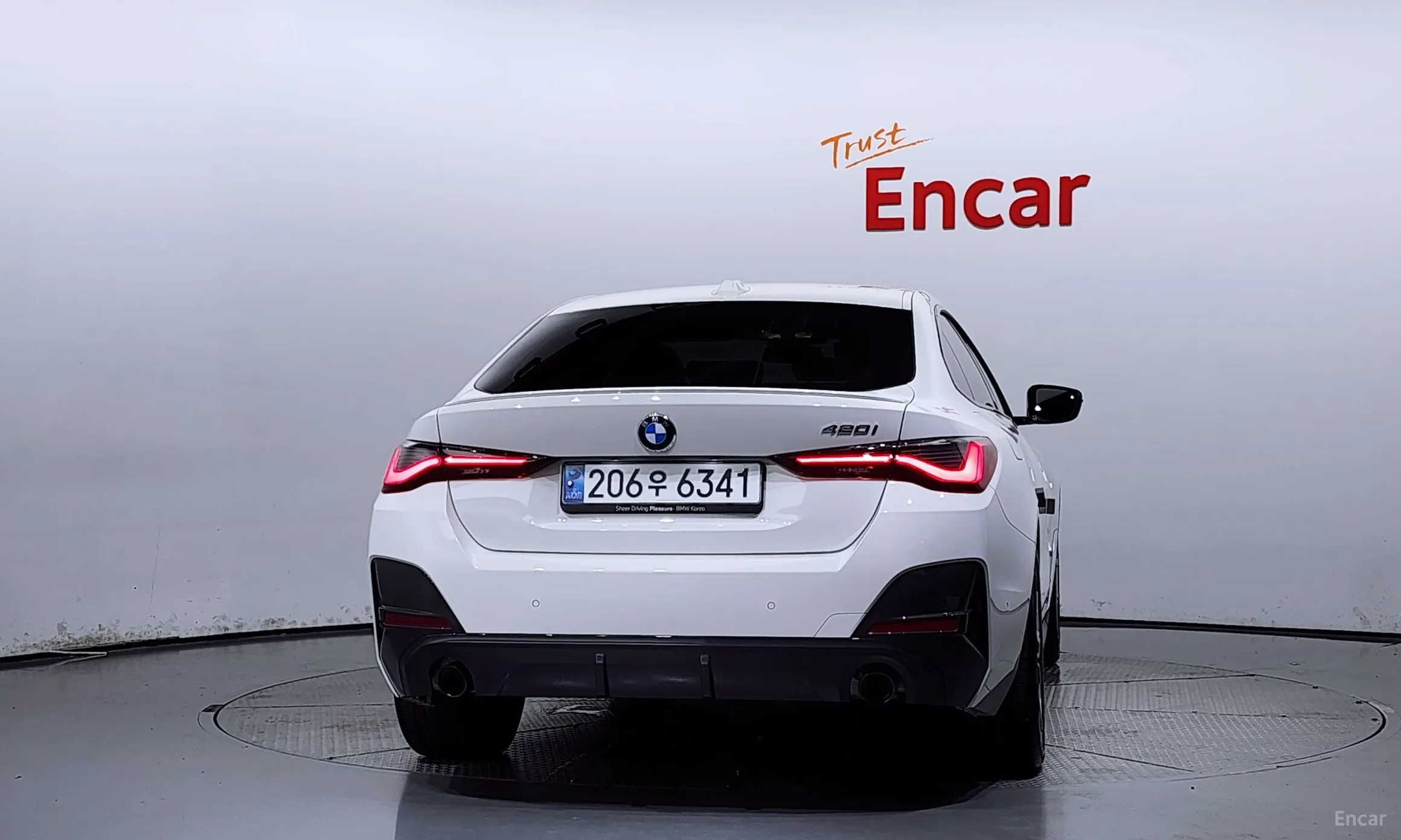 BMW Series 4 (G22) превью 3