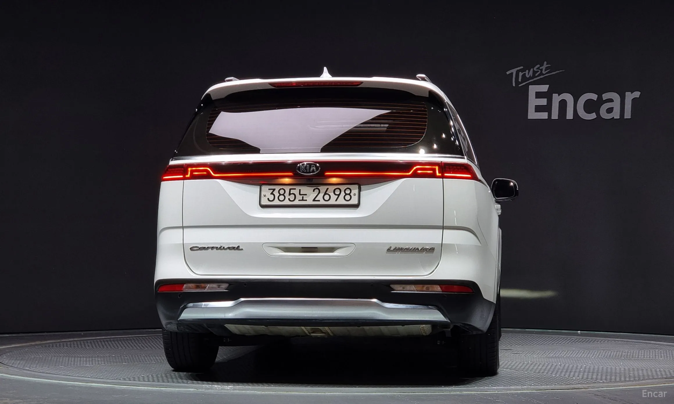 Kia Carnival Gen 4 превью 3