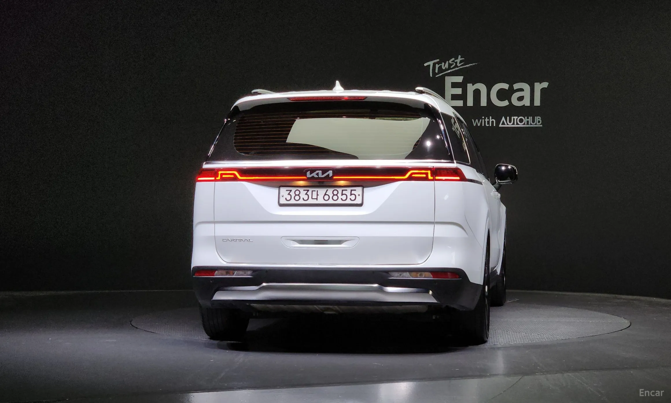 Kia Carnival Gen 4 превью 3