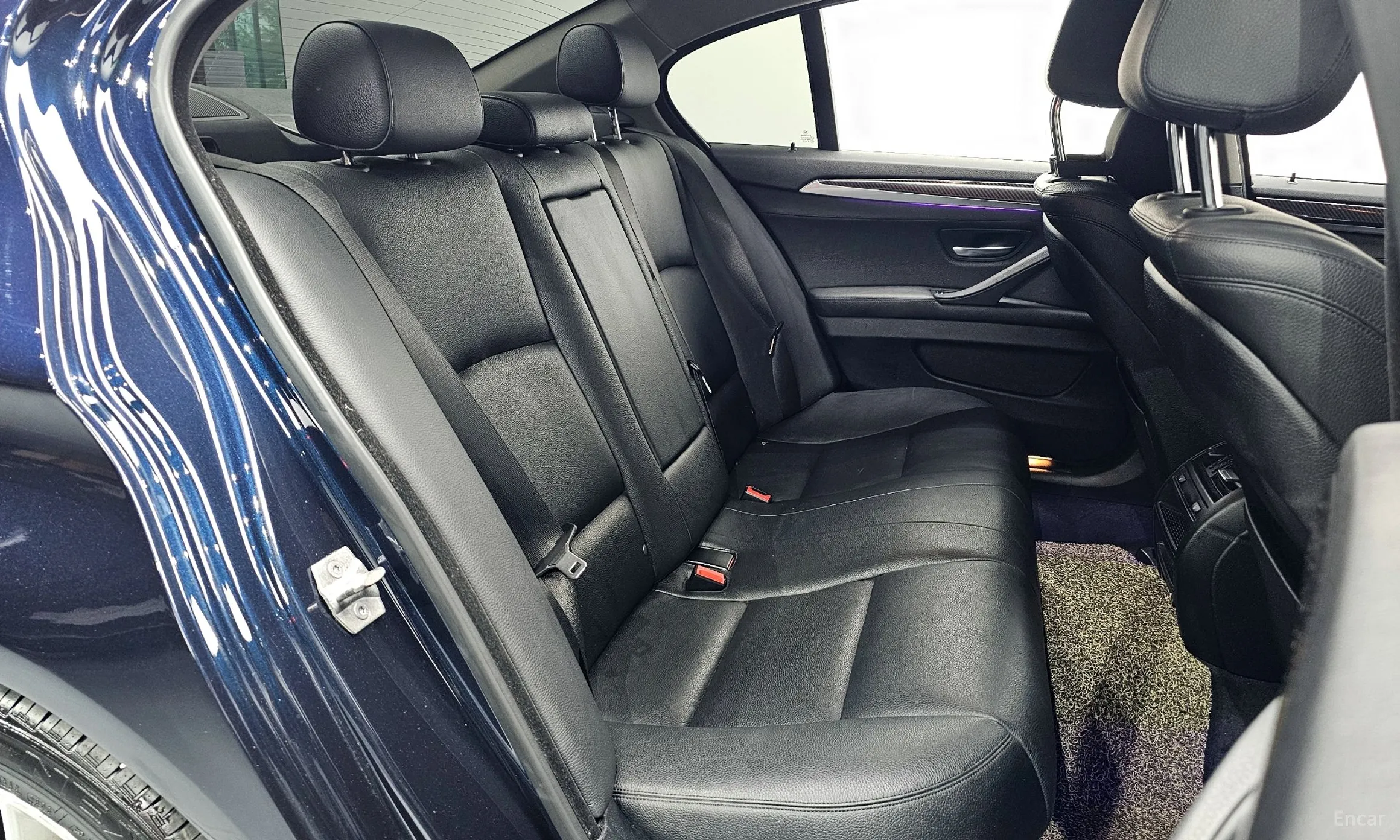 BMW 5 Series (F10) превью 11