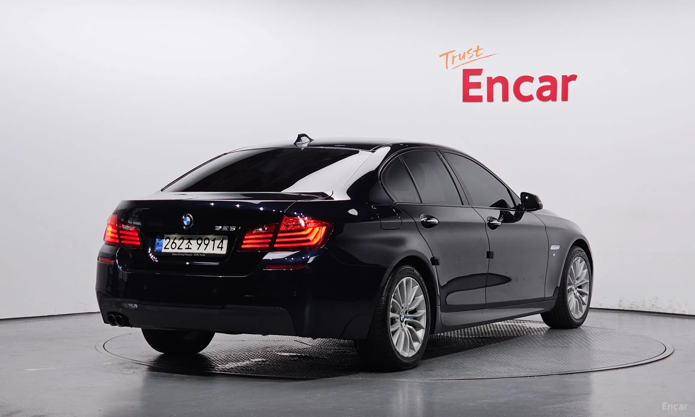 BMW 5 Series (F10) превью 2