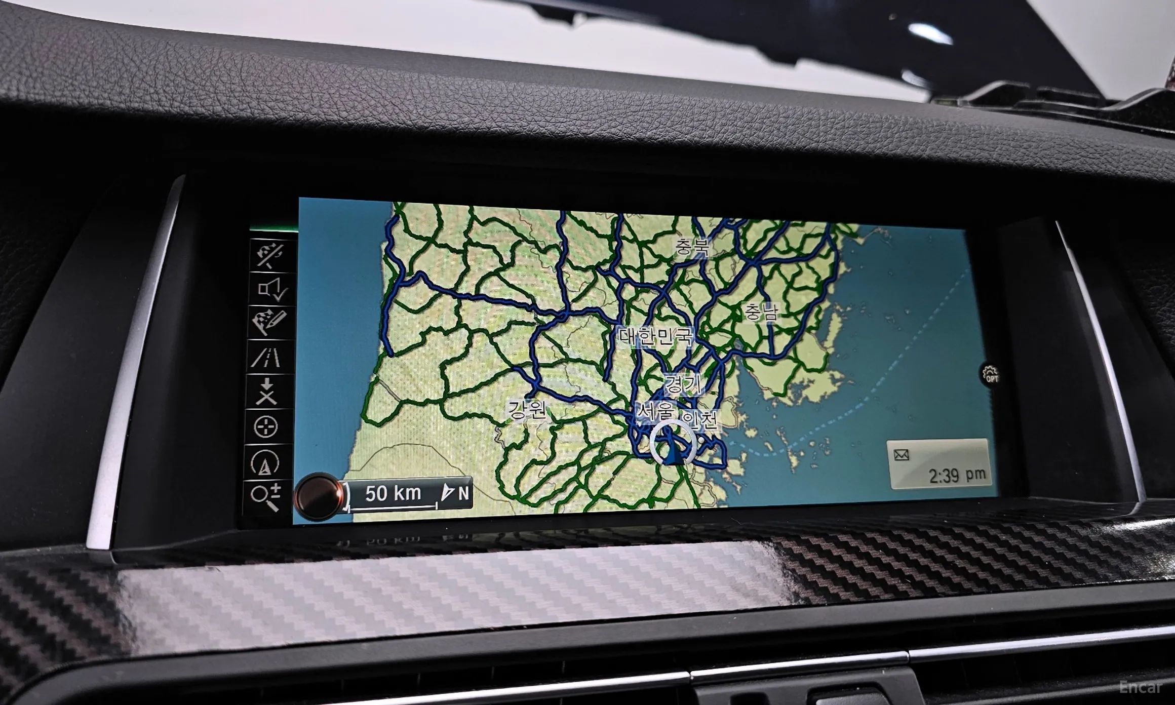 BMW 5 Series (F10) превью 16