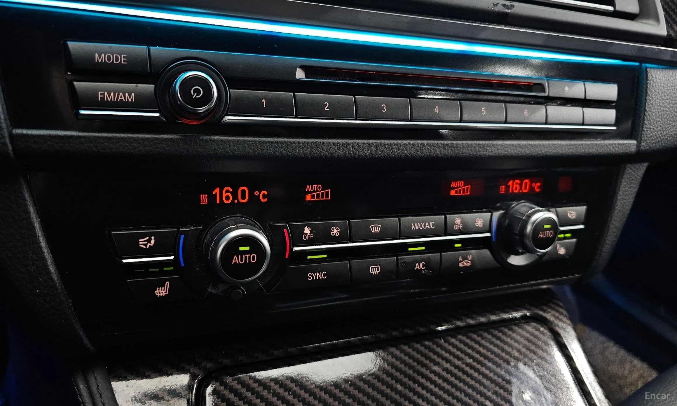 BMW 5 Series (F10) превью 18