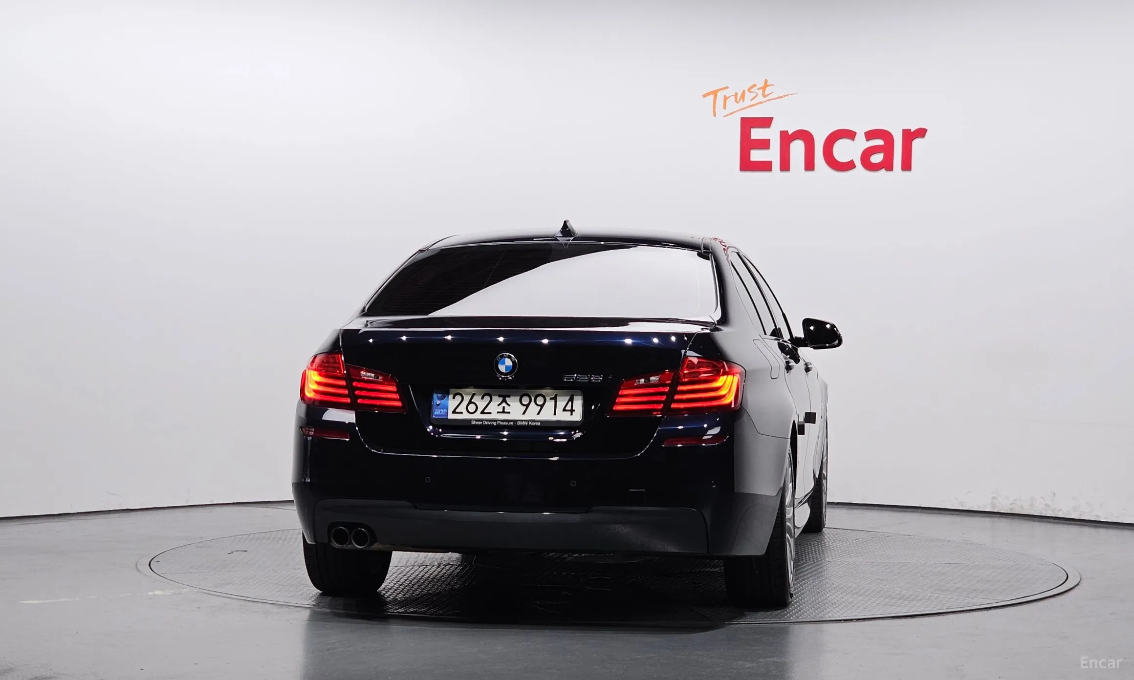 BMW 5 Series (F10) превью 4