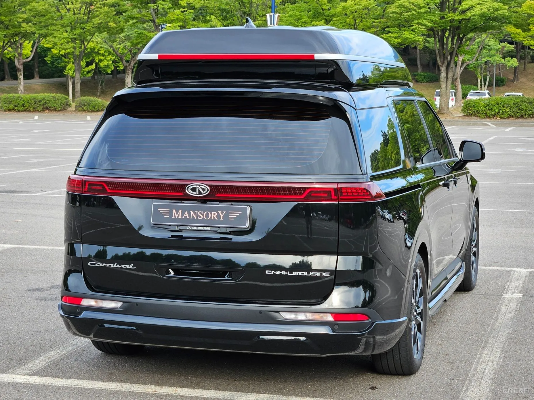Kia Carnival Gen 4 превью 3