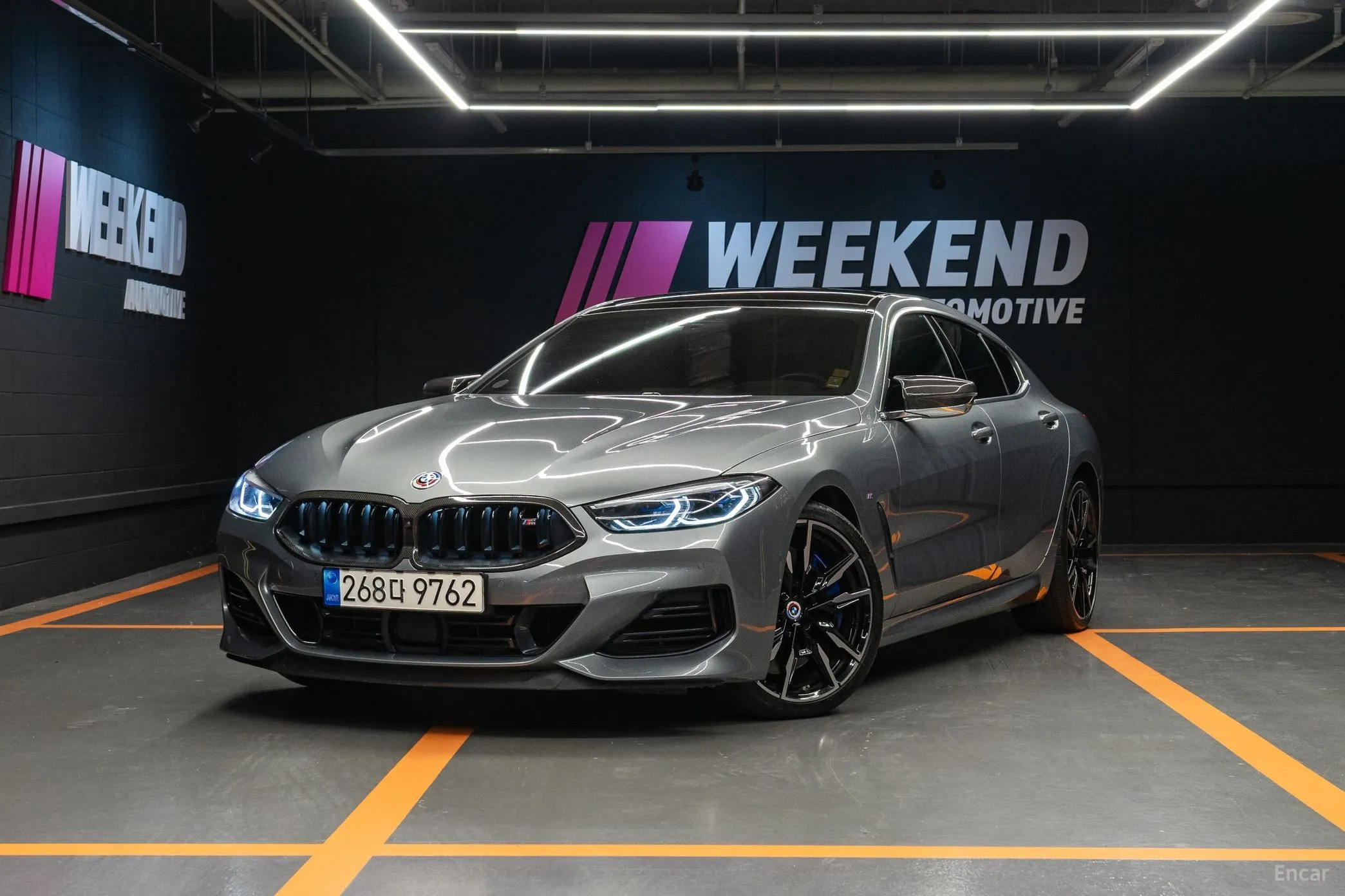 BMW 8-series (G15)