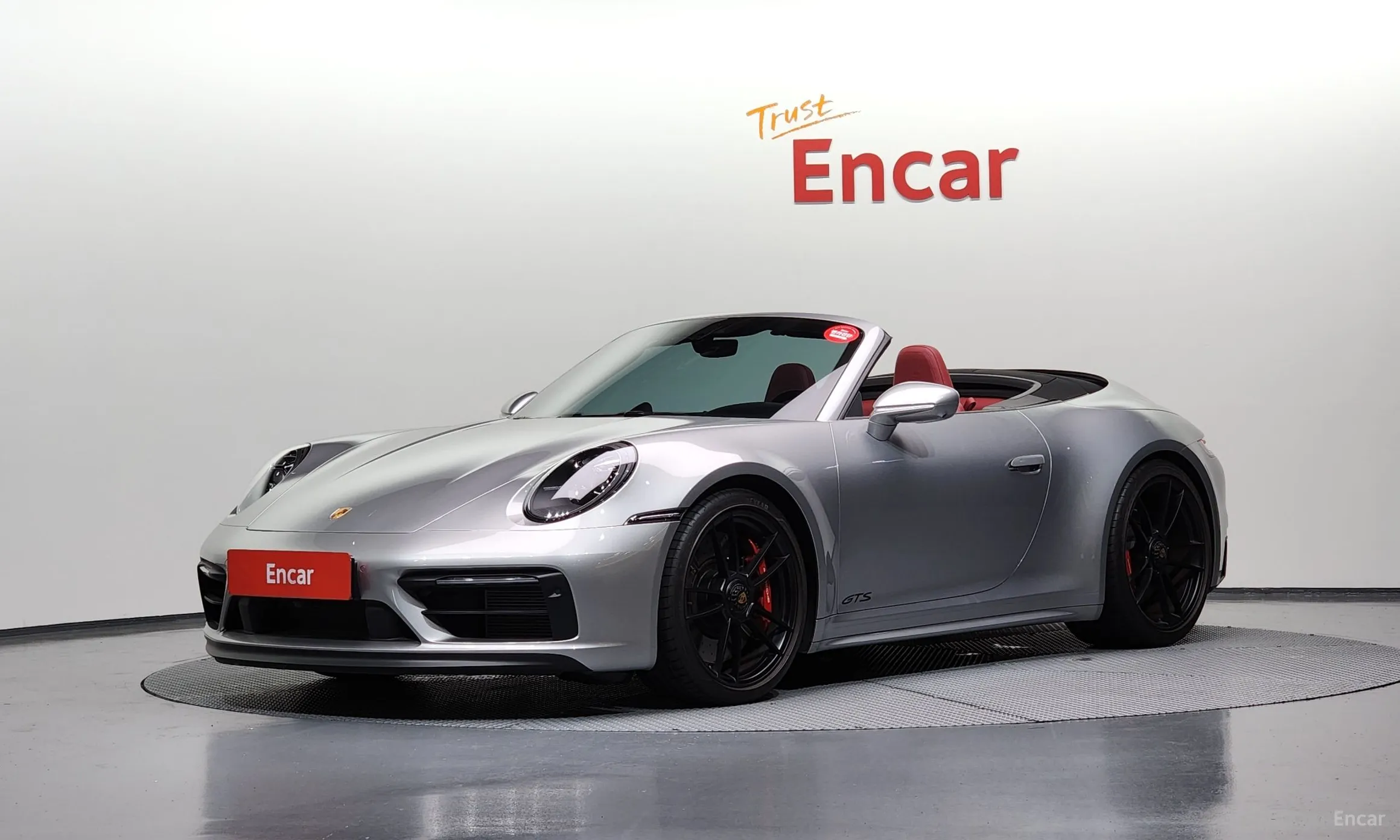 911 (992)