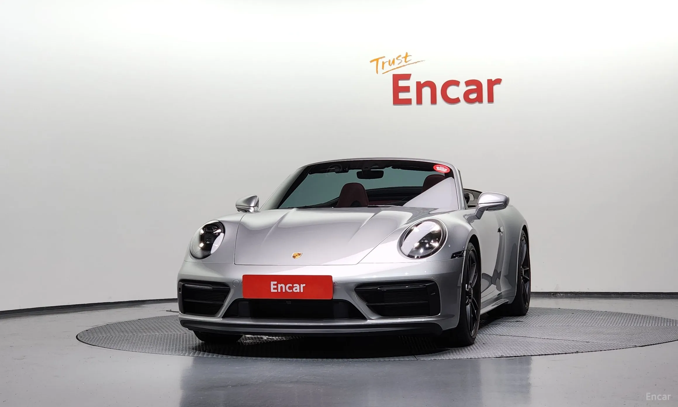 Porsche 911 (992) превью 3