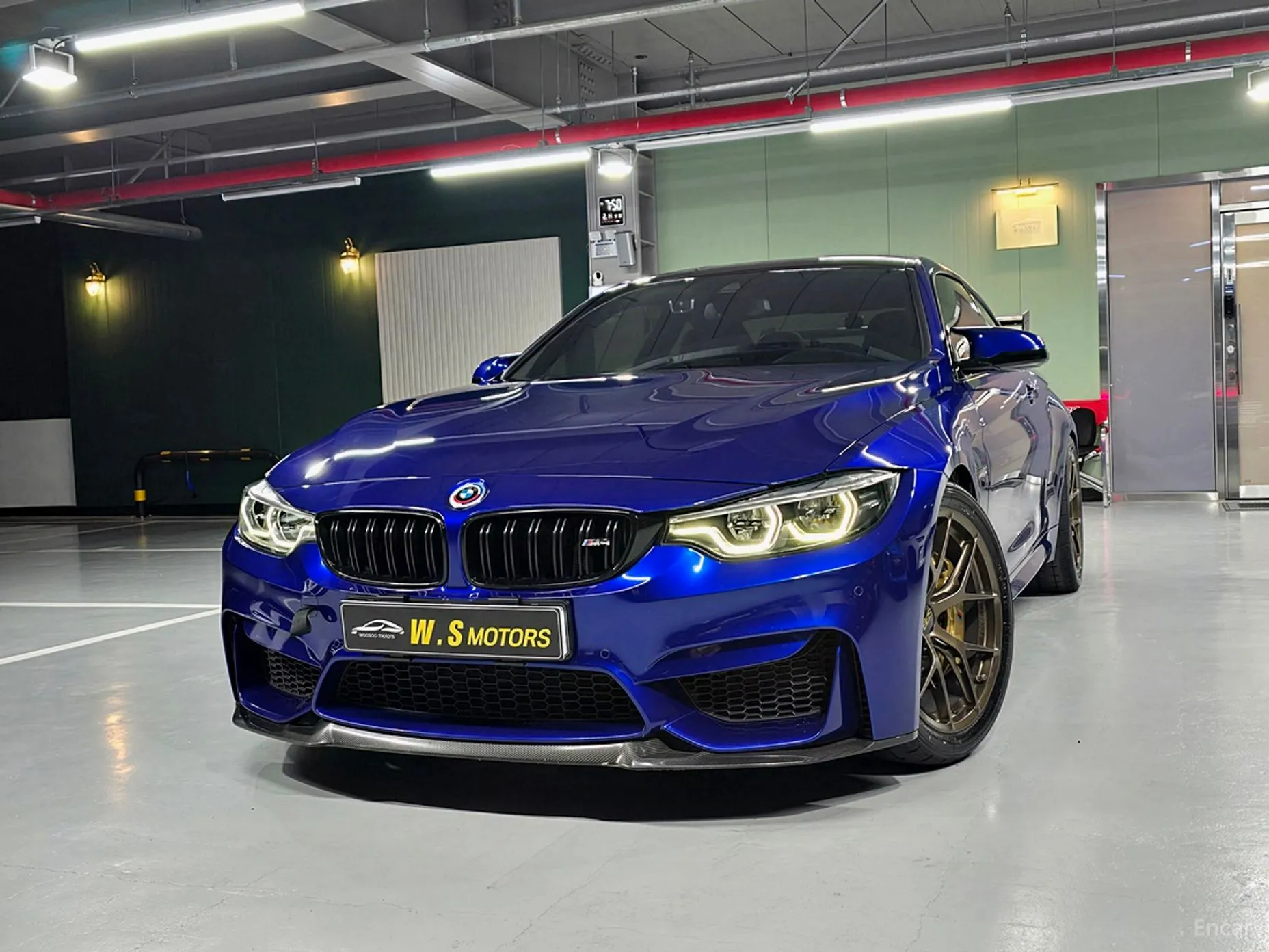 BMW M4 (F82)