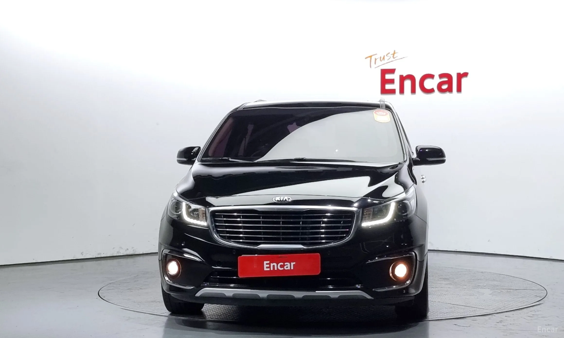 Kia Carnival превью 2