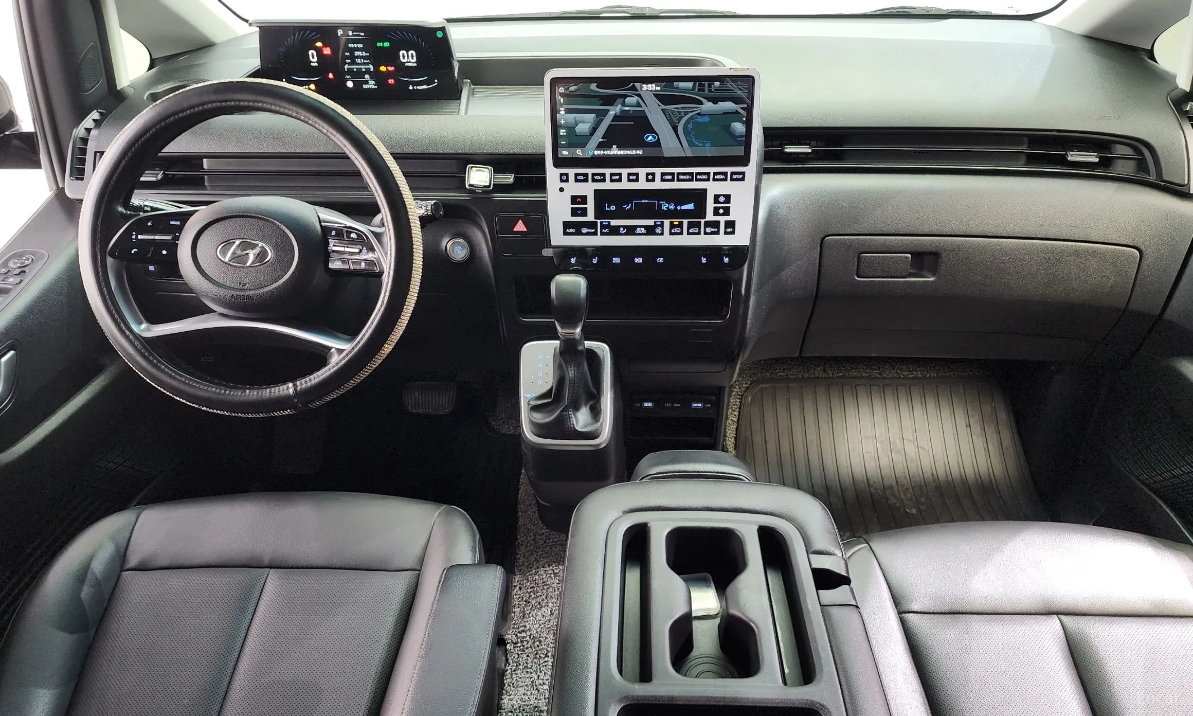 Hyundai Staria превью 4