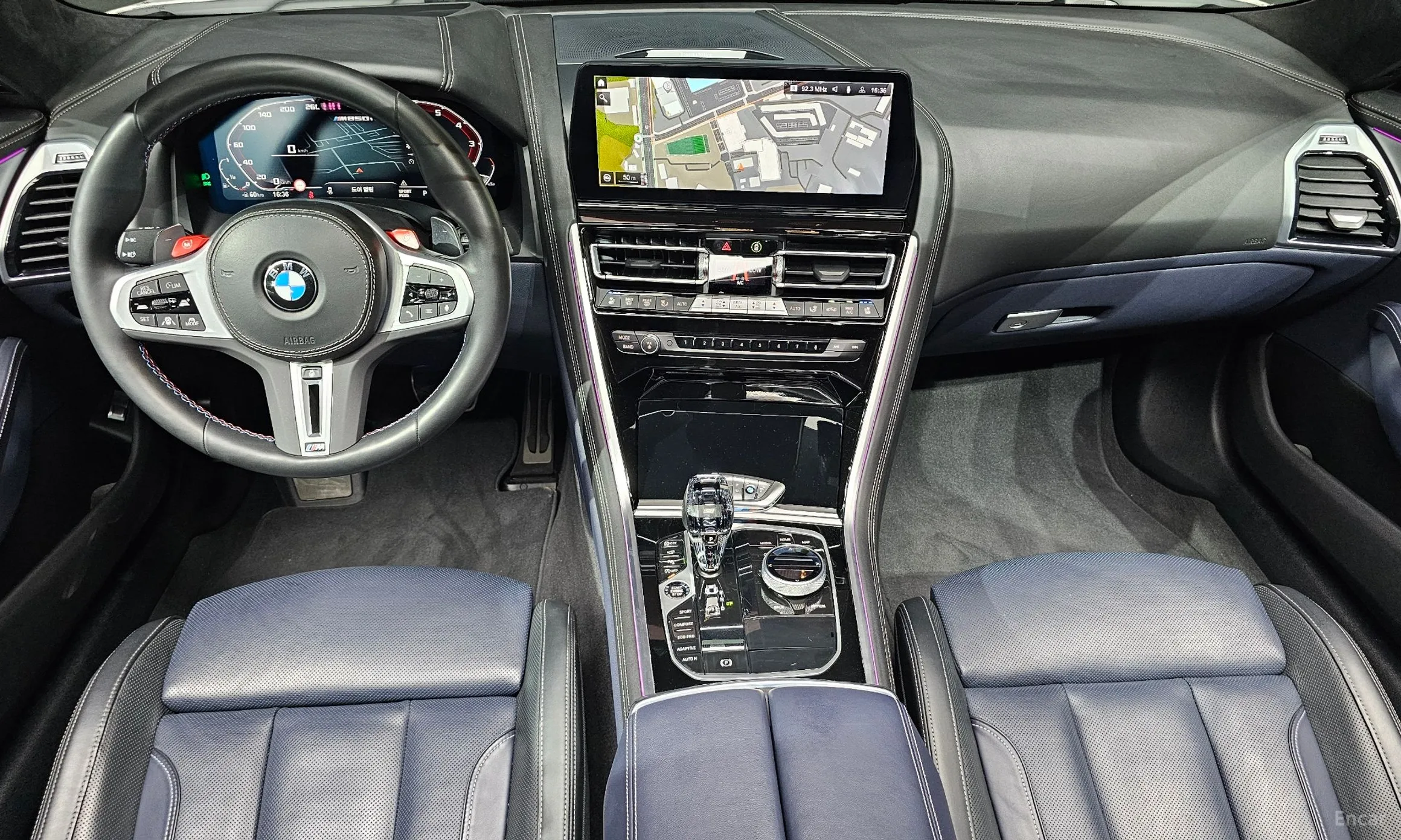 BMW 8-series (G15) превью 4