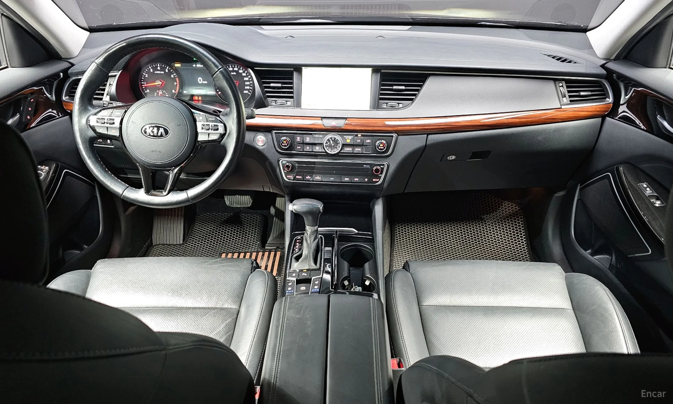 Kia K7 превью 4