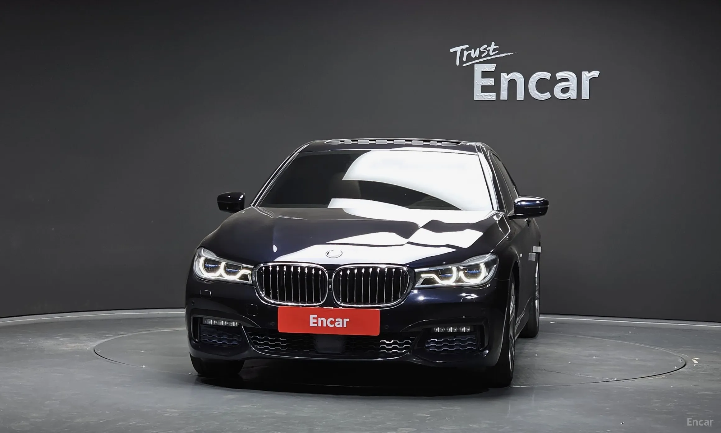 BMW 7 Series (G11) превью 2