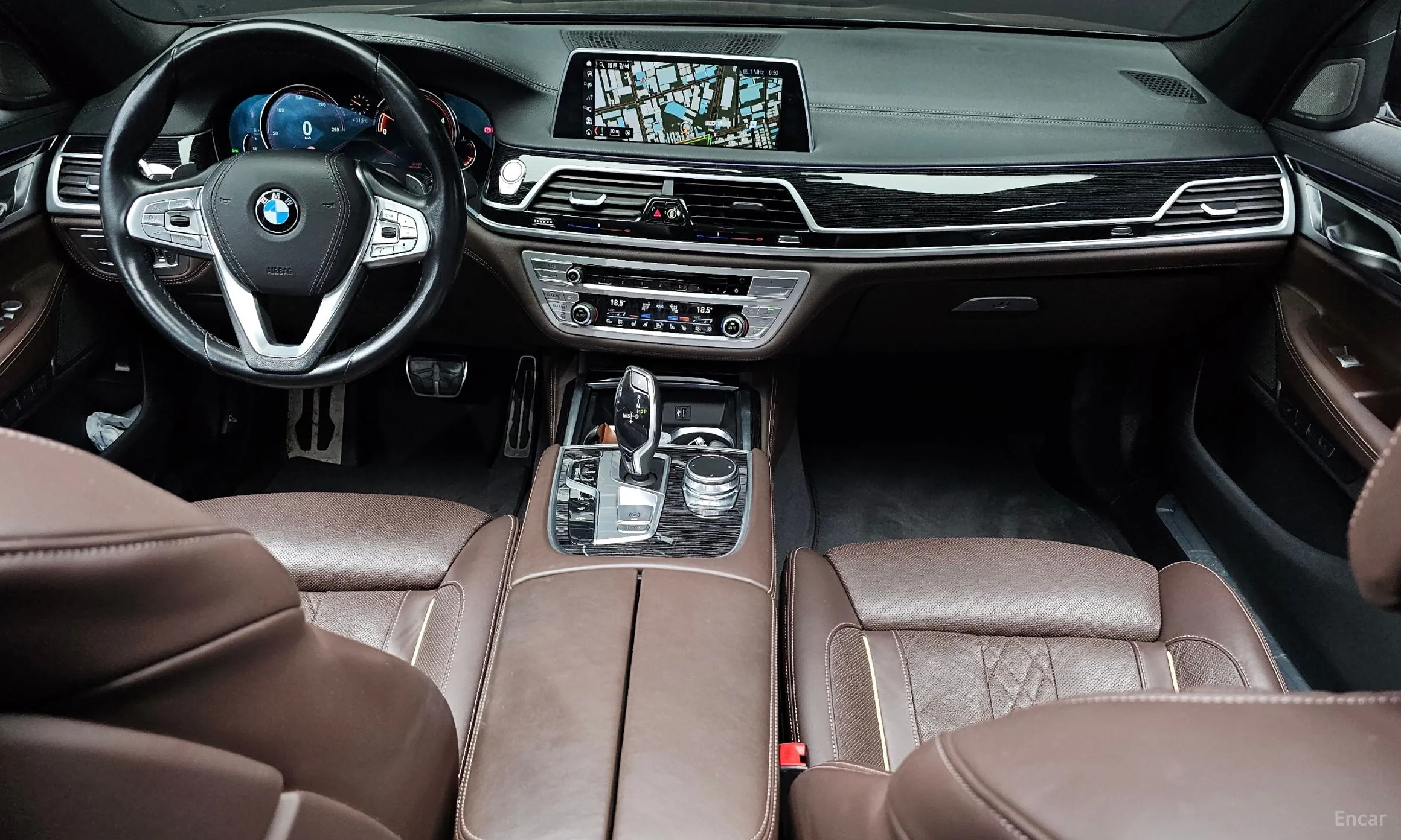 BMW 7 Series (G11) превью 4