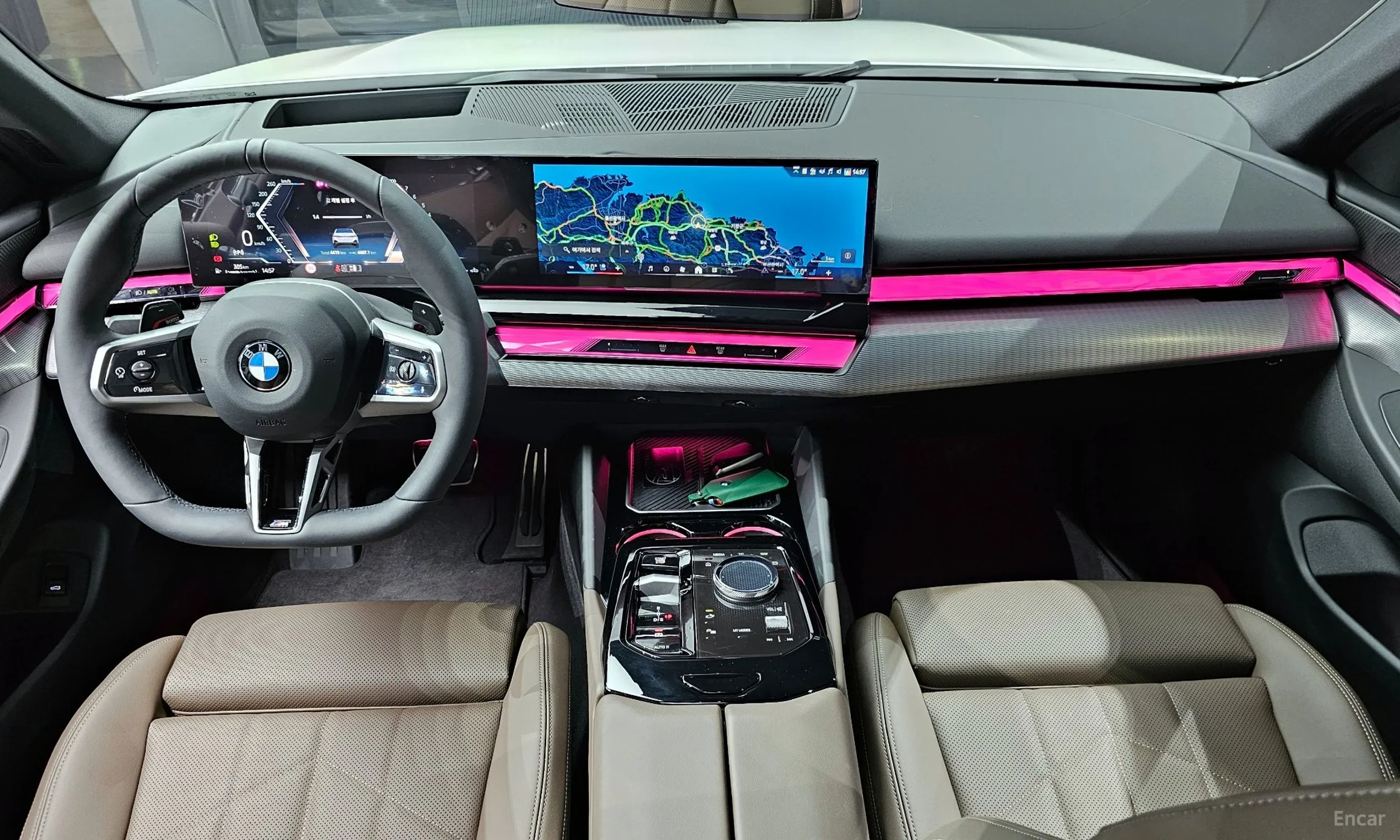 BMW 5 Series (G60) превью 4