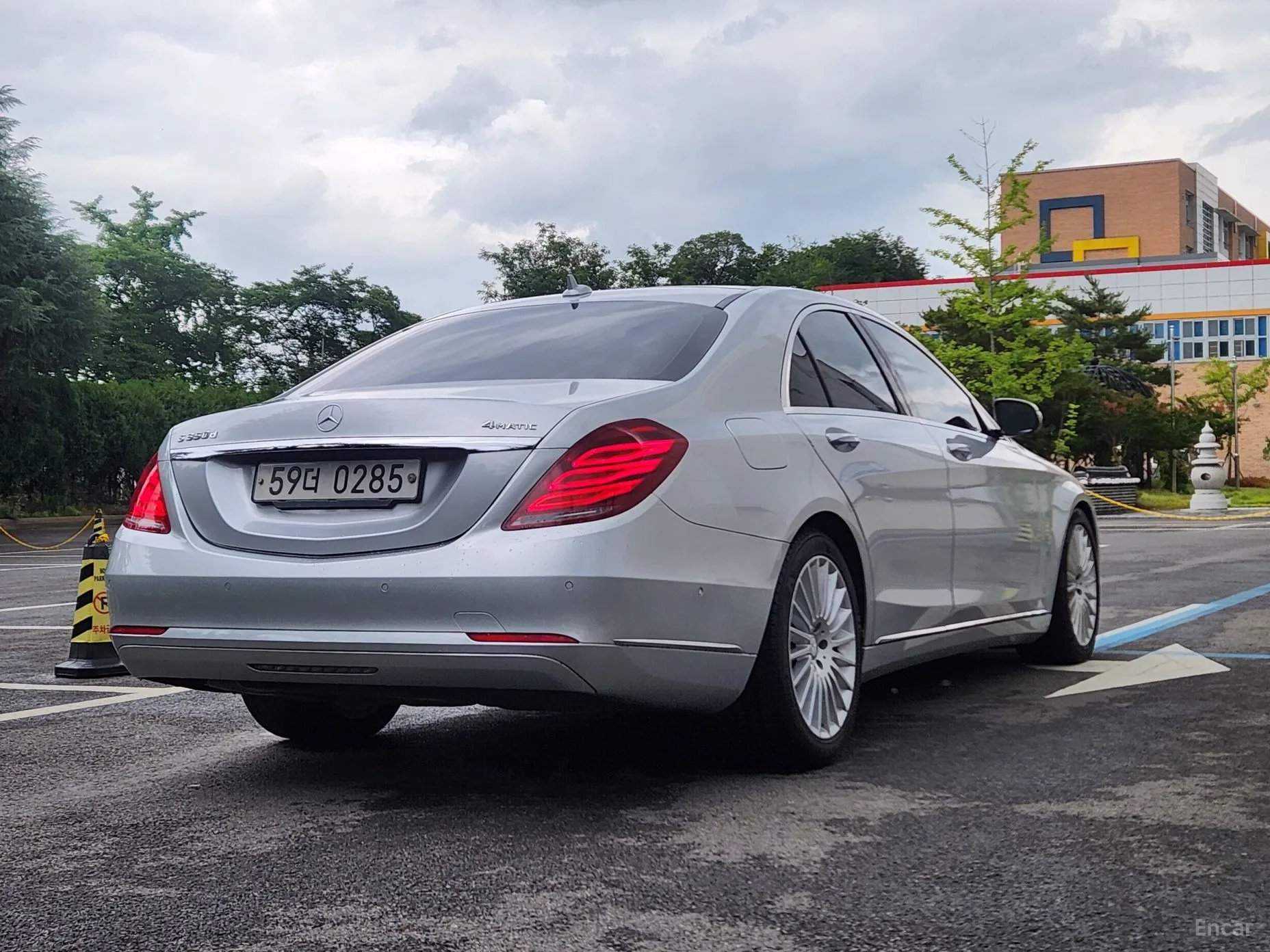 Mercedes Benz S-Class W222