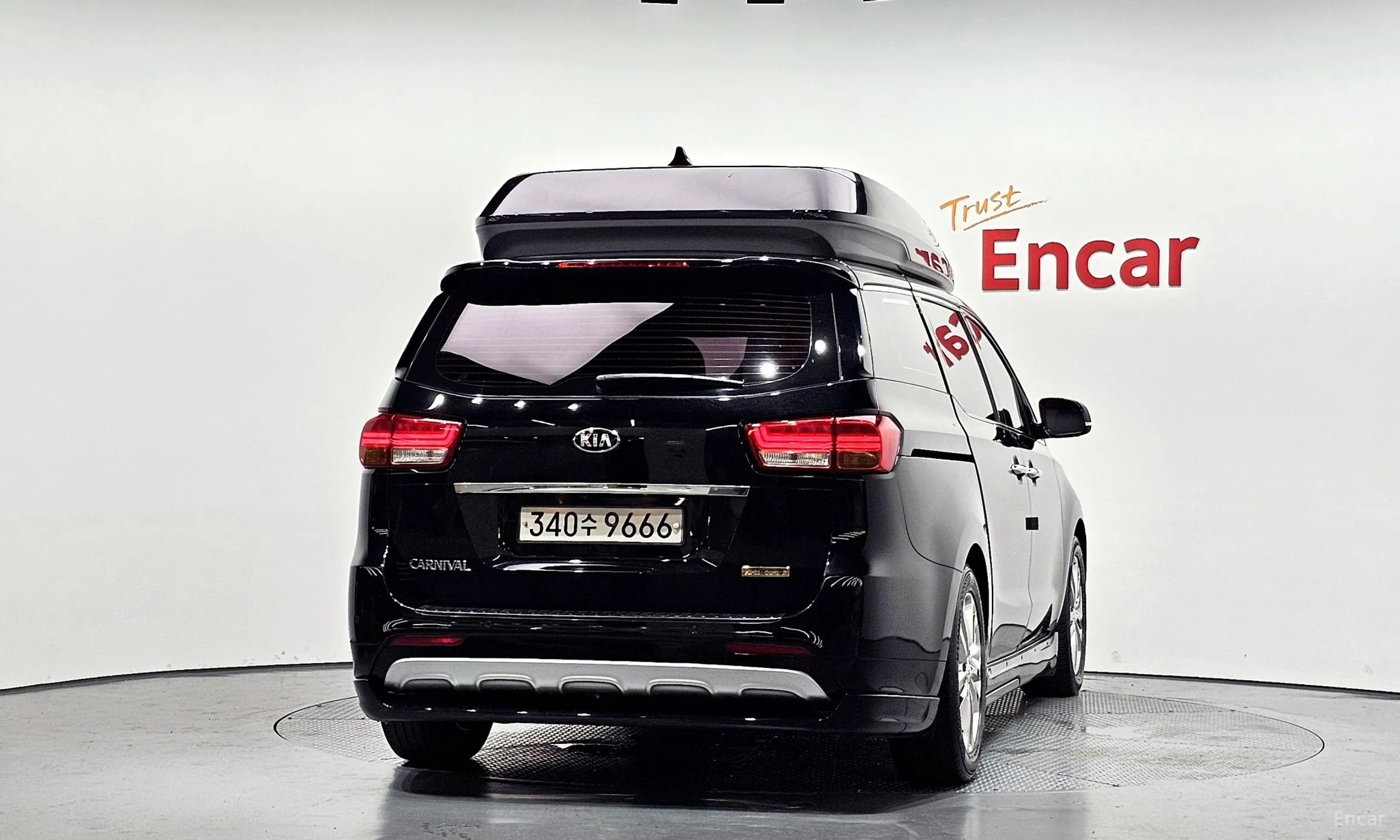 Kia Carnival превью 3