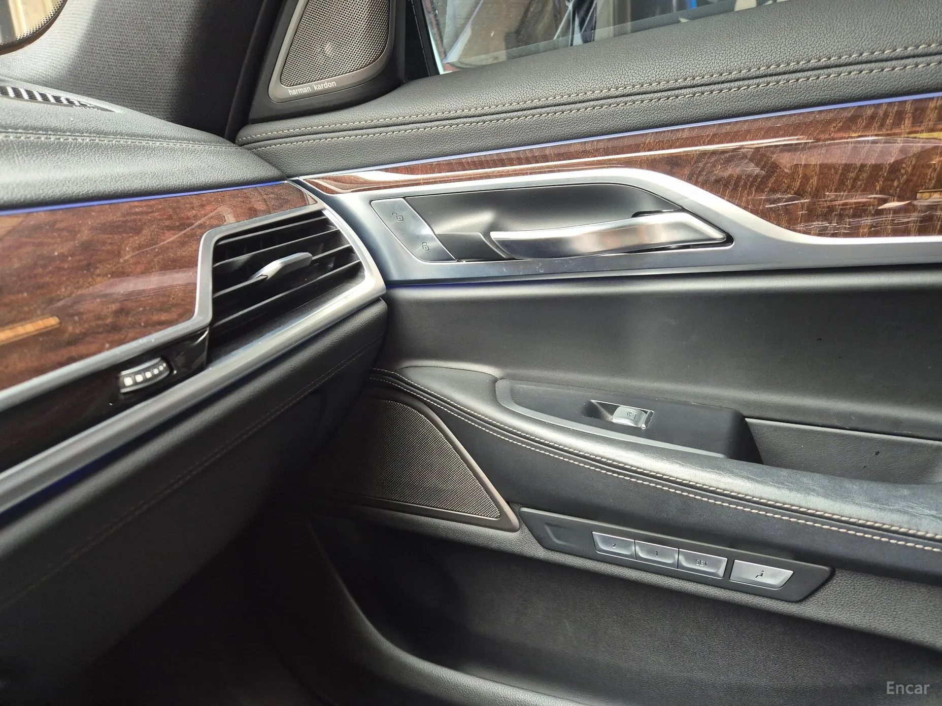 BMW 7 Series (G11) превью 2