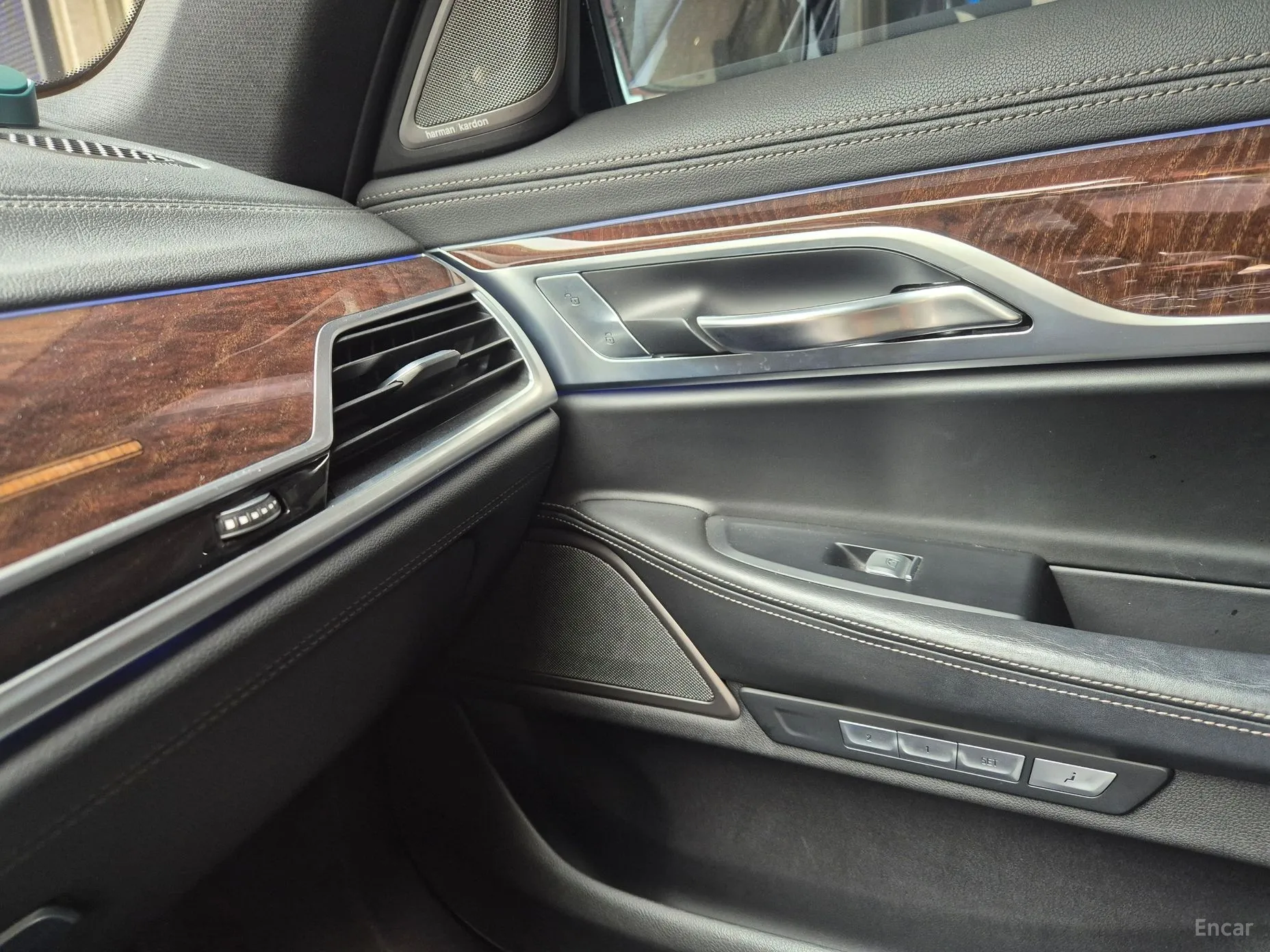 BMW 7 Series (G11) превью 3