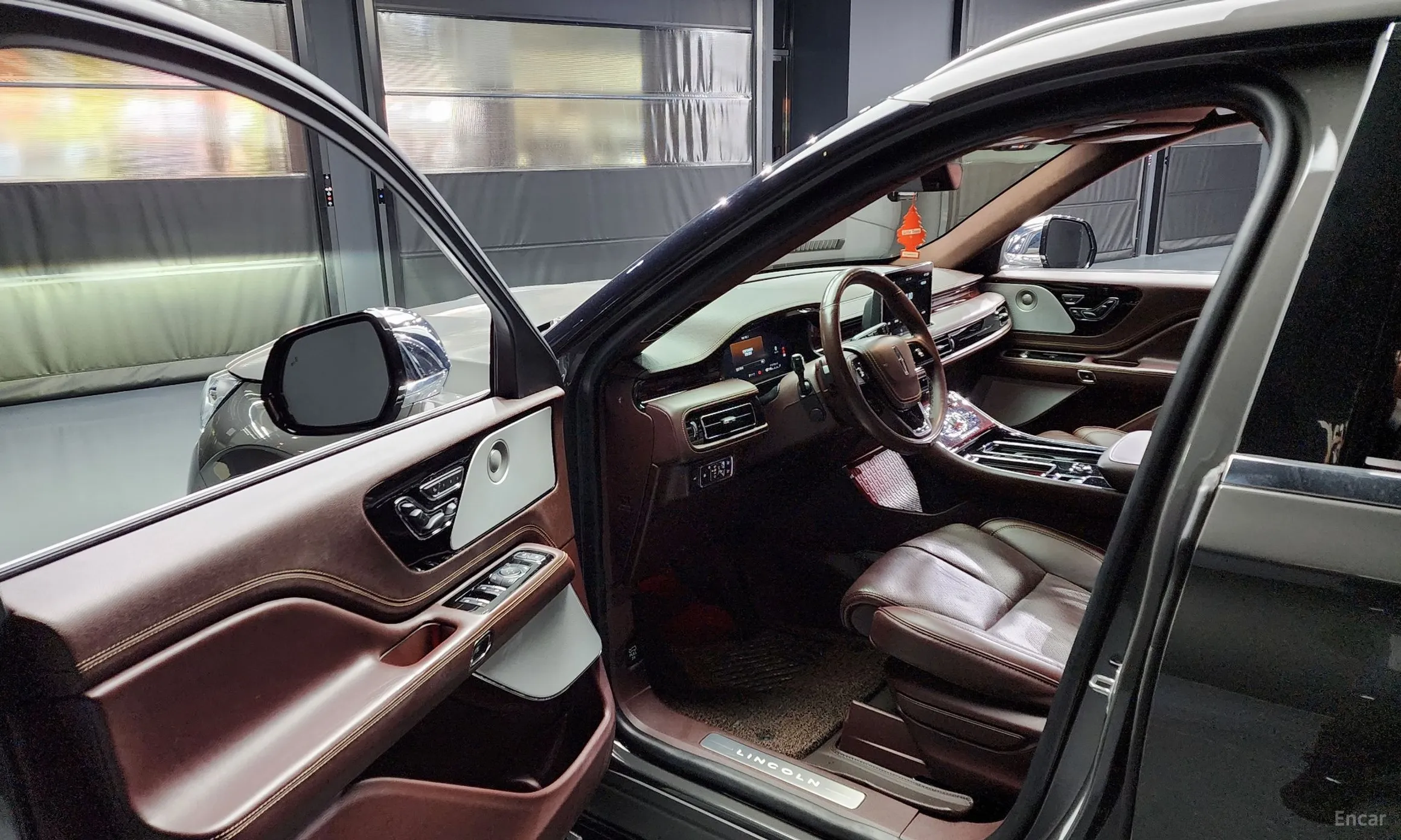Lincoln Aviator 2nd Generation превью 10