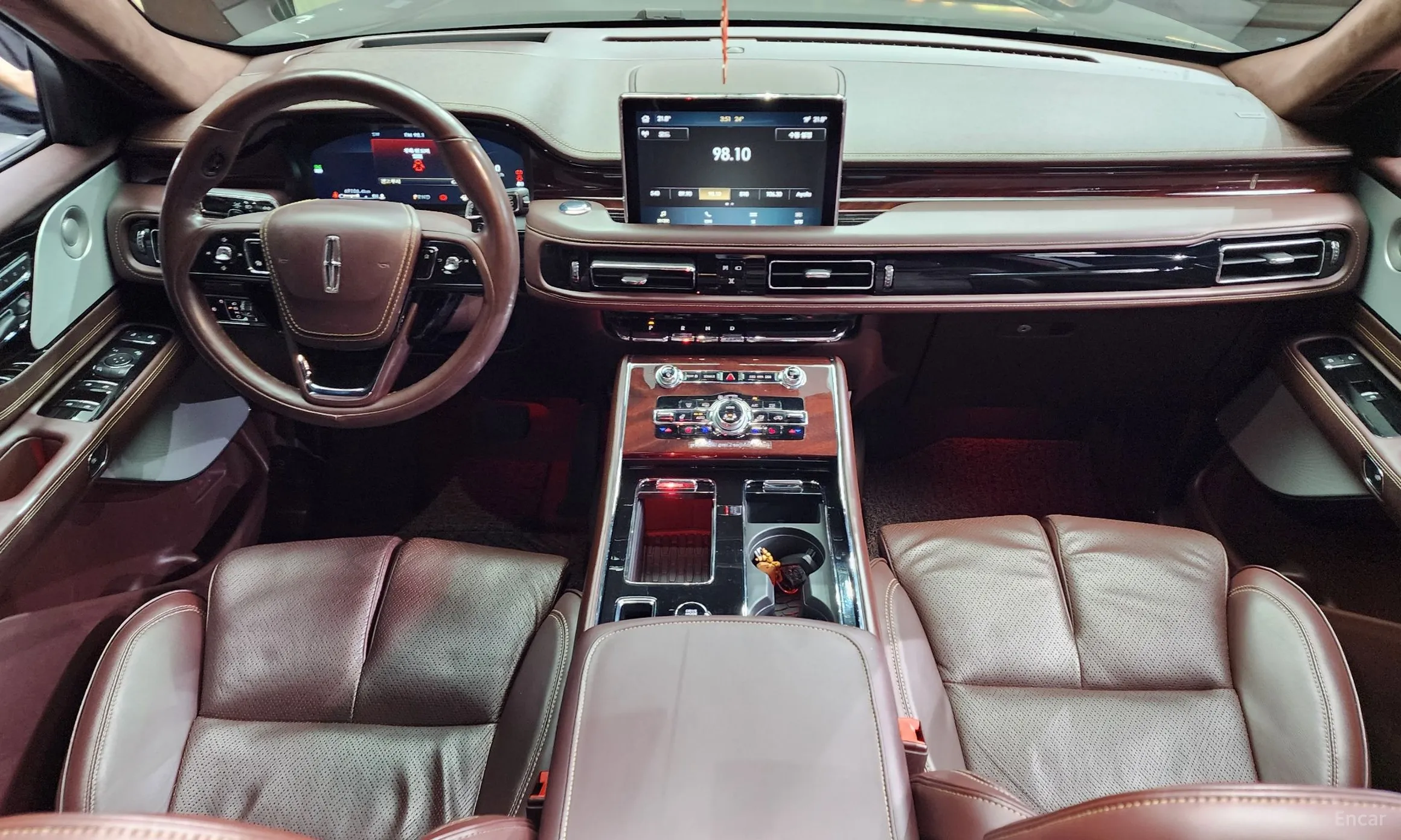 Lincoln Aviator 2nd Generation превью 7