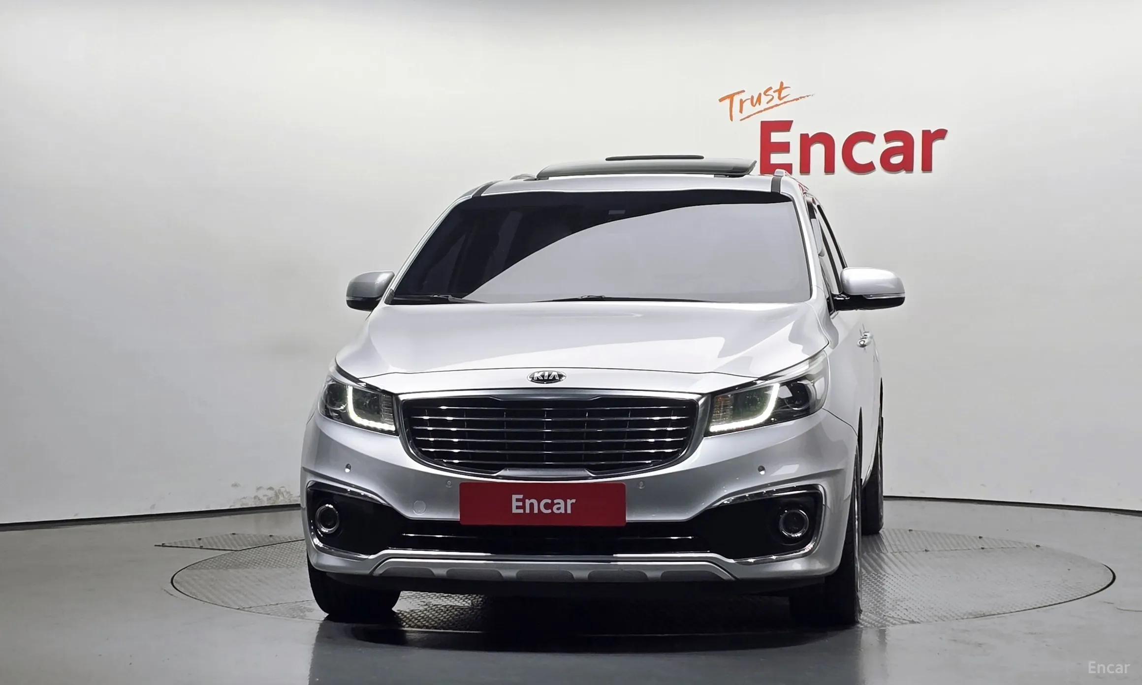 Kia Carnival превью 2