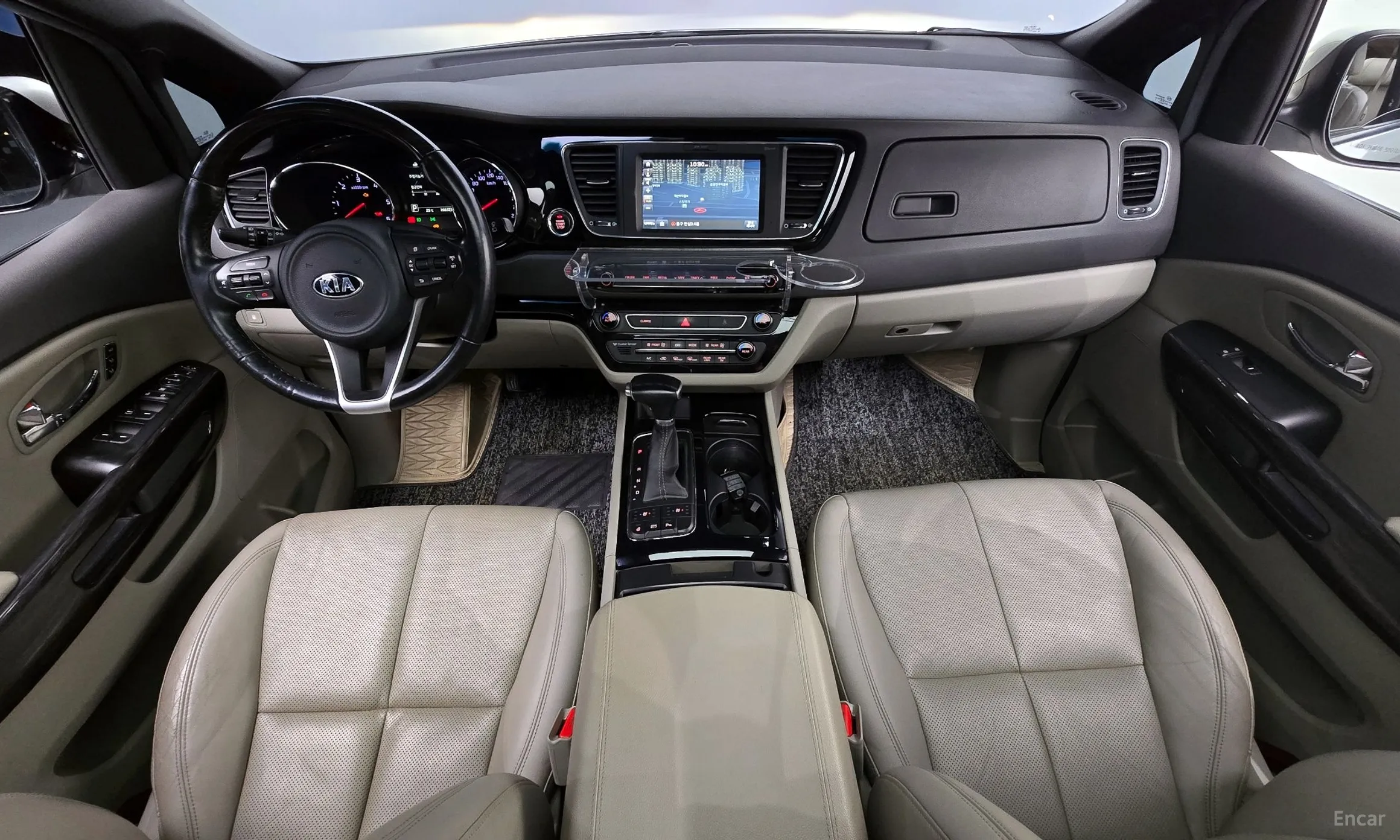 Kia Carnival превью 4