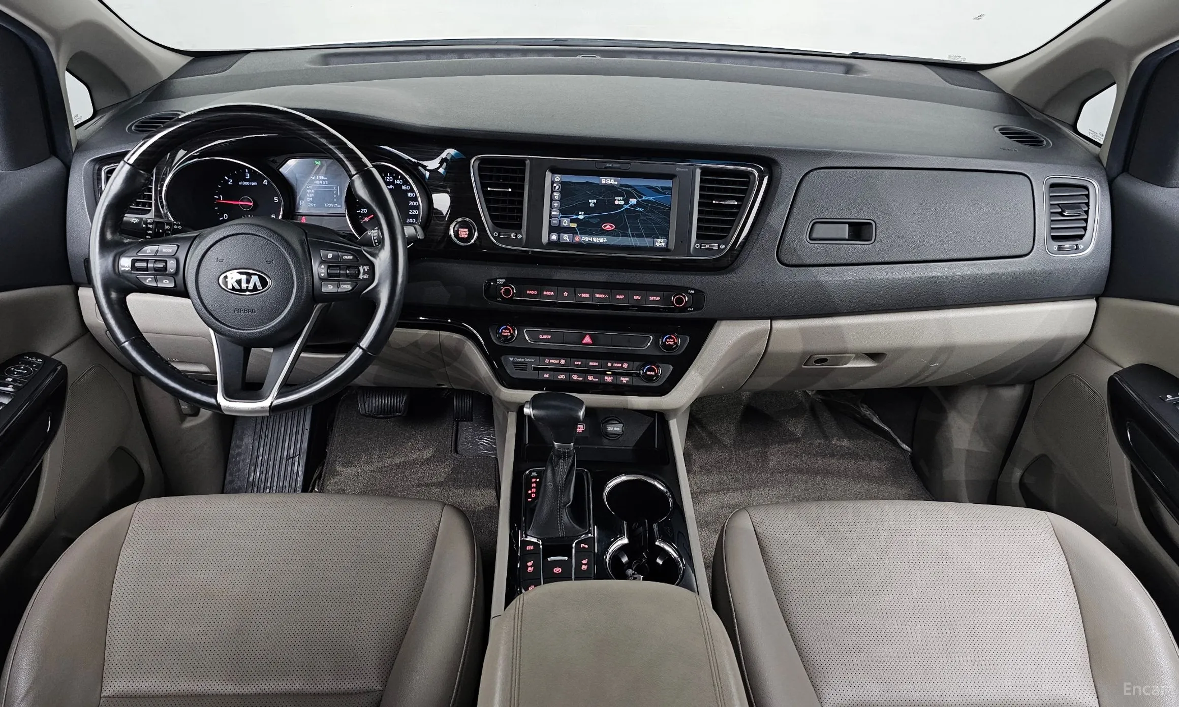 Kia Carnival превью 4