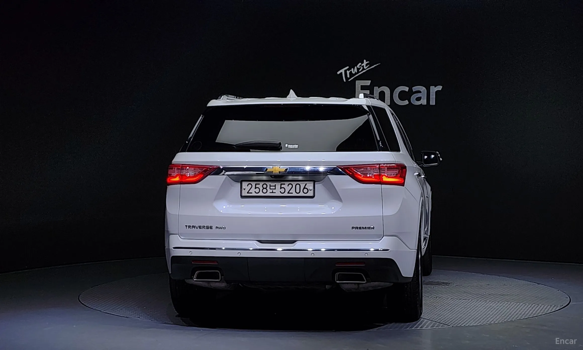 Chevrolet (GM Daewoo) Traverse превью 3