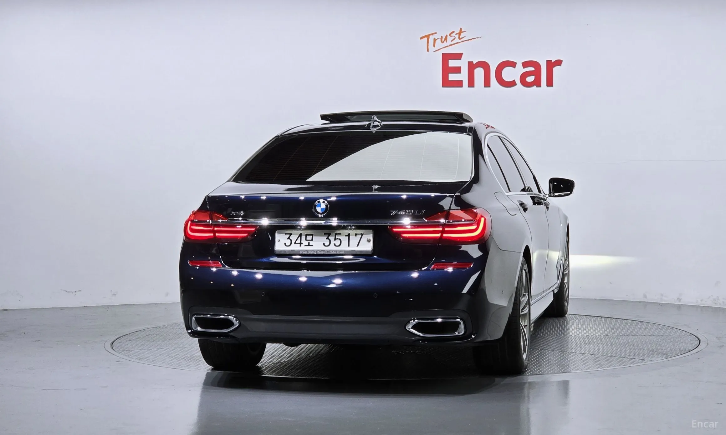 BMW 7 Series (G11) превью 3