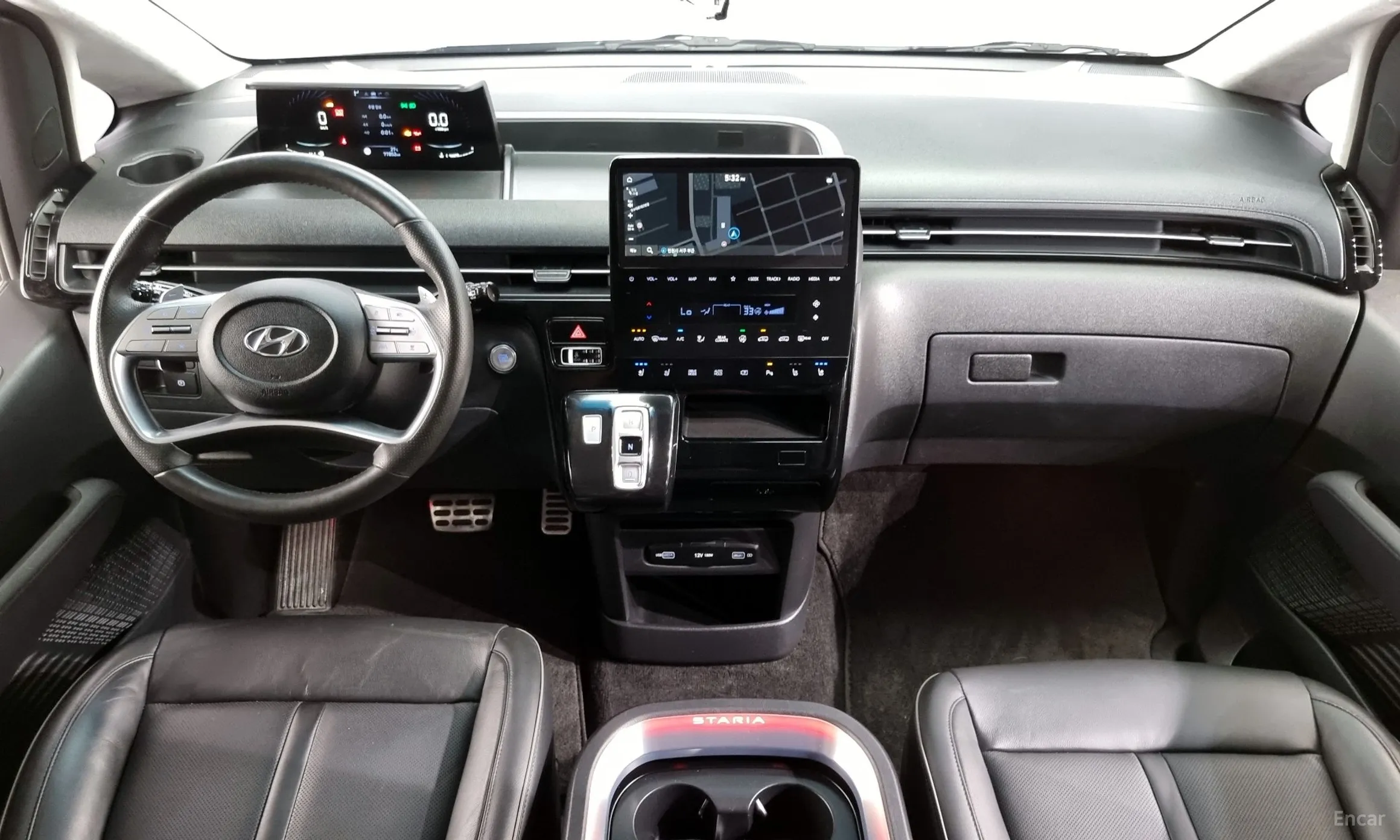 Hyundai Staria превью 4
