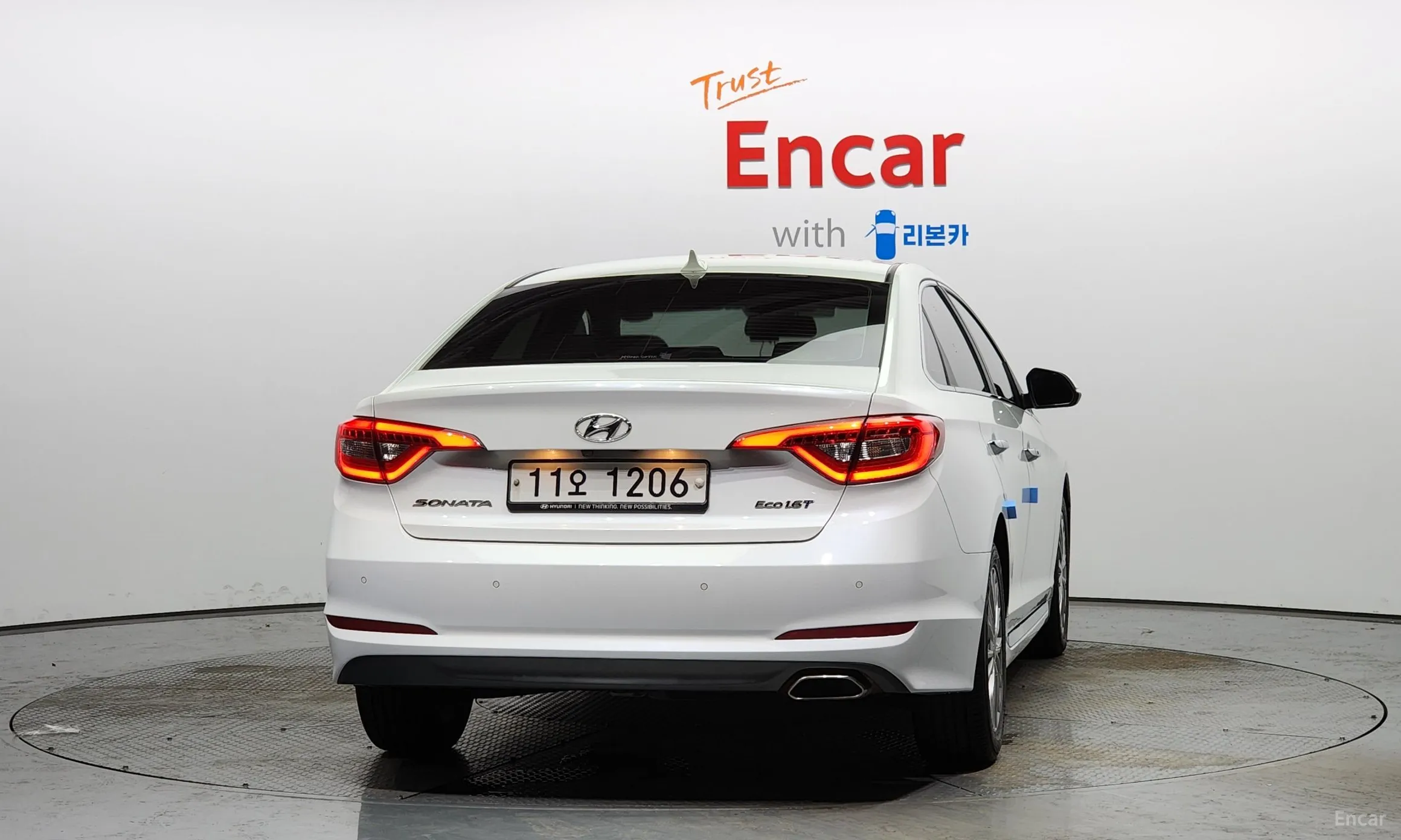 Hyundai LF Sonata превью 3