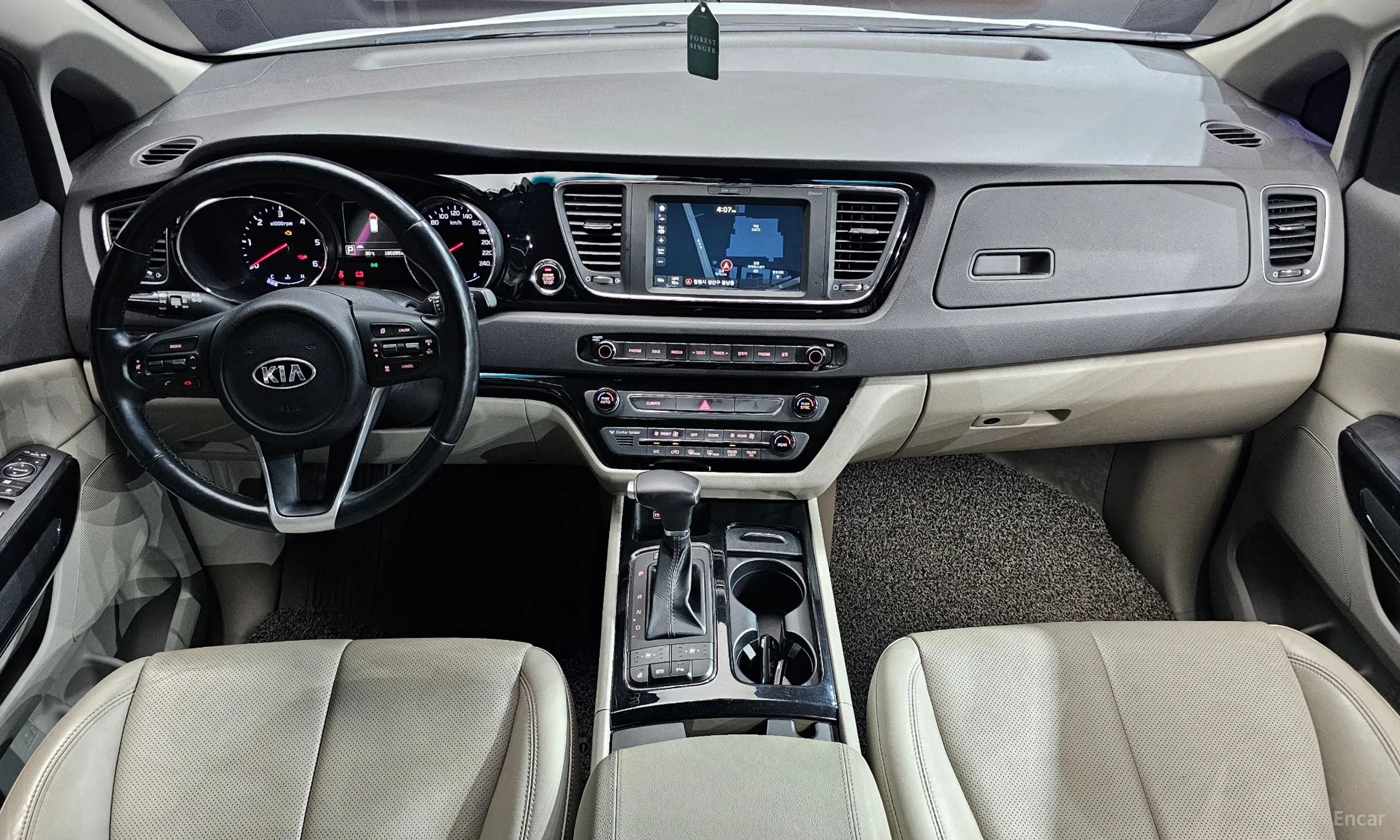 Kia Carnival превью 4