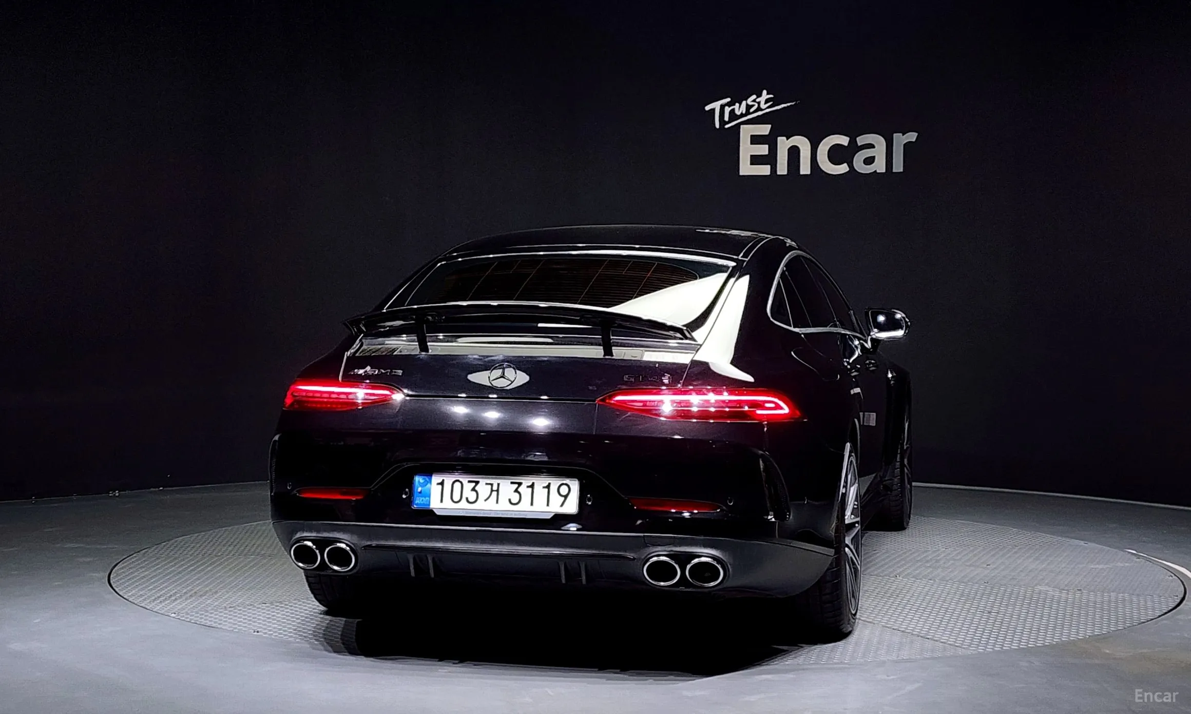 Mercedes Benz AMG GT превью 3