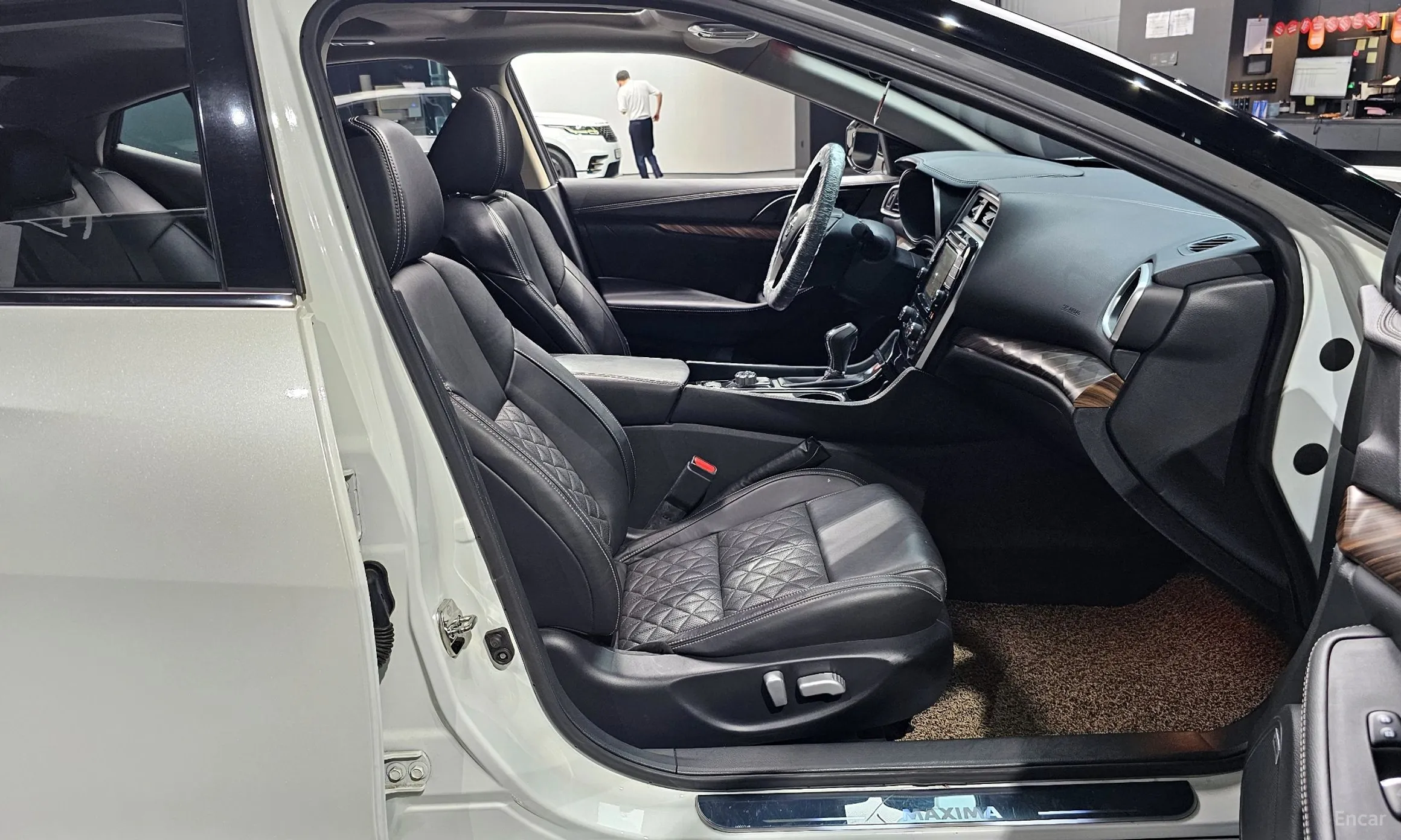 Nissan Maxima (A36) превью 10